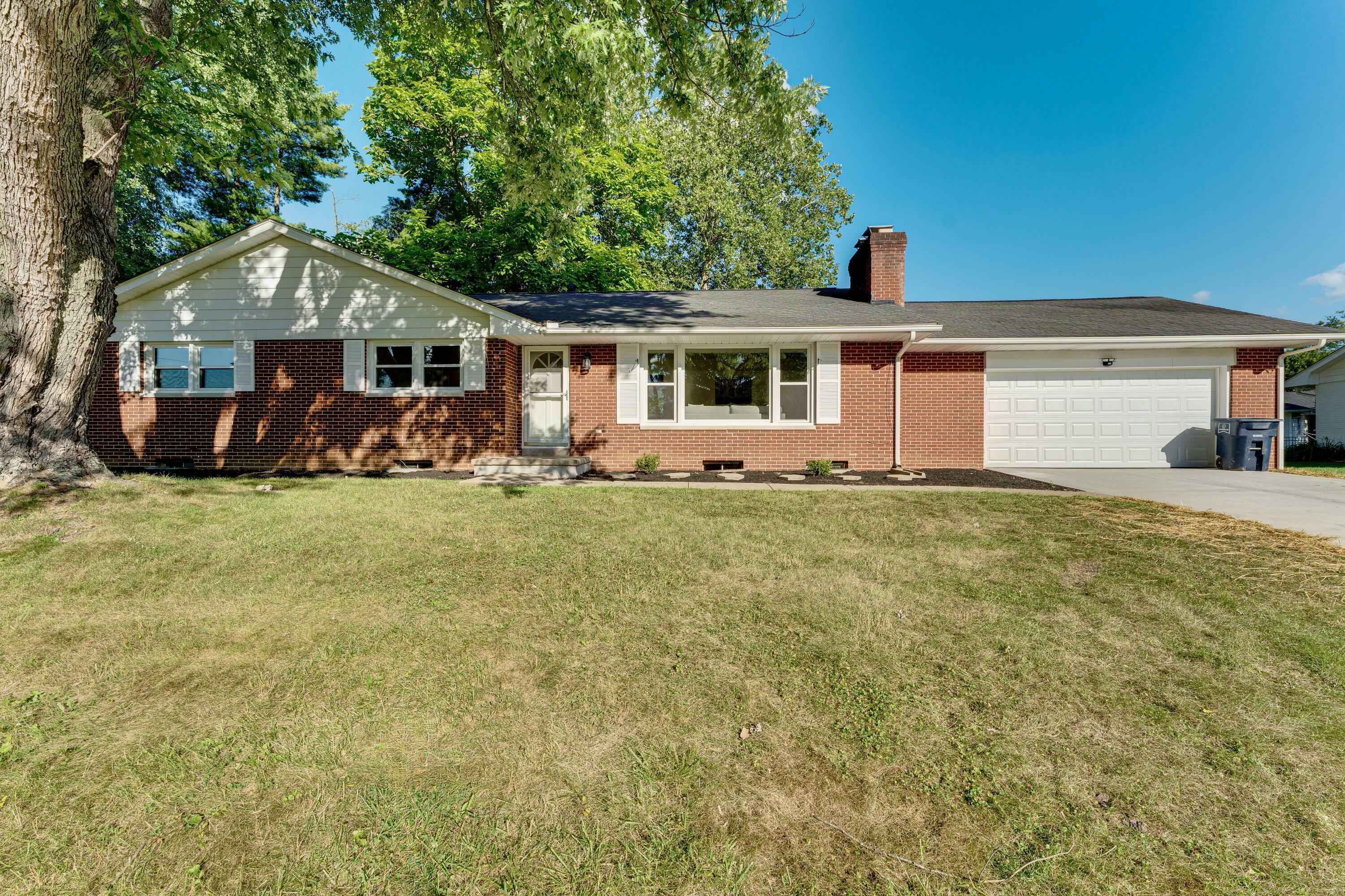 1672 Pleasantview Drive  Lancaster OH 43130 photo