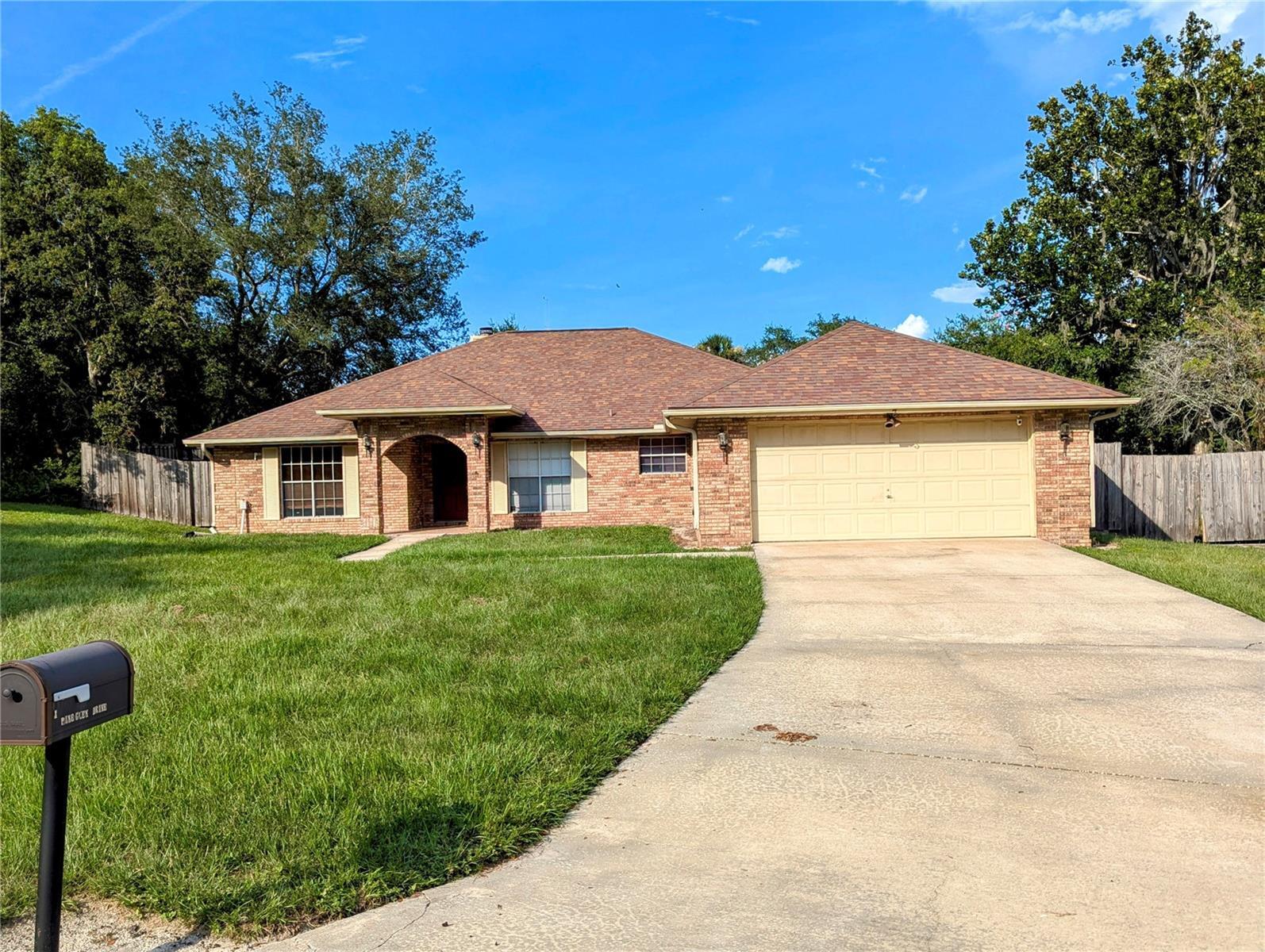 Property Photo: 3 Pine Glen Drive FL 32713