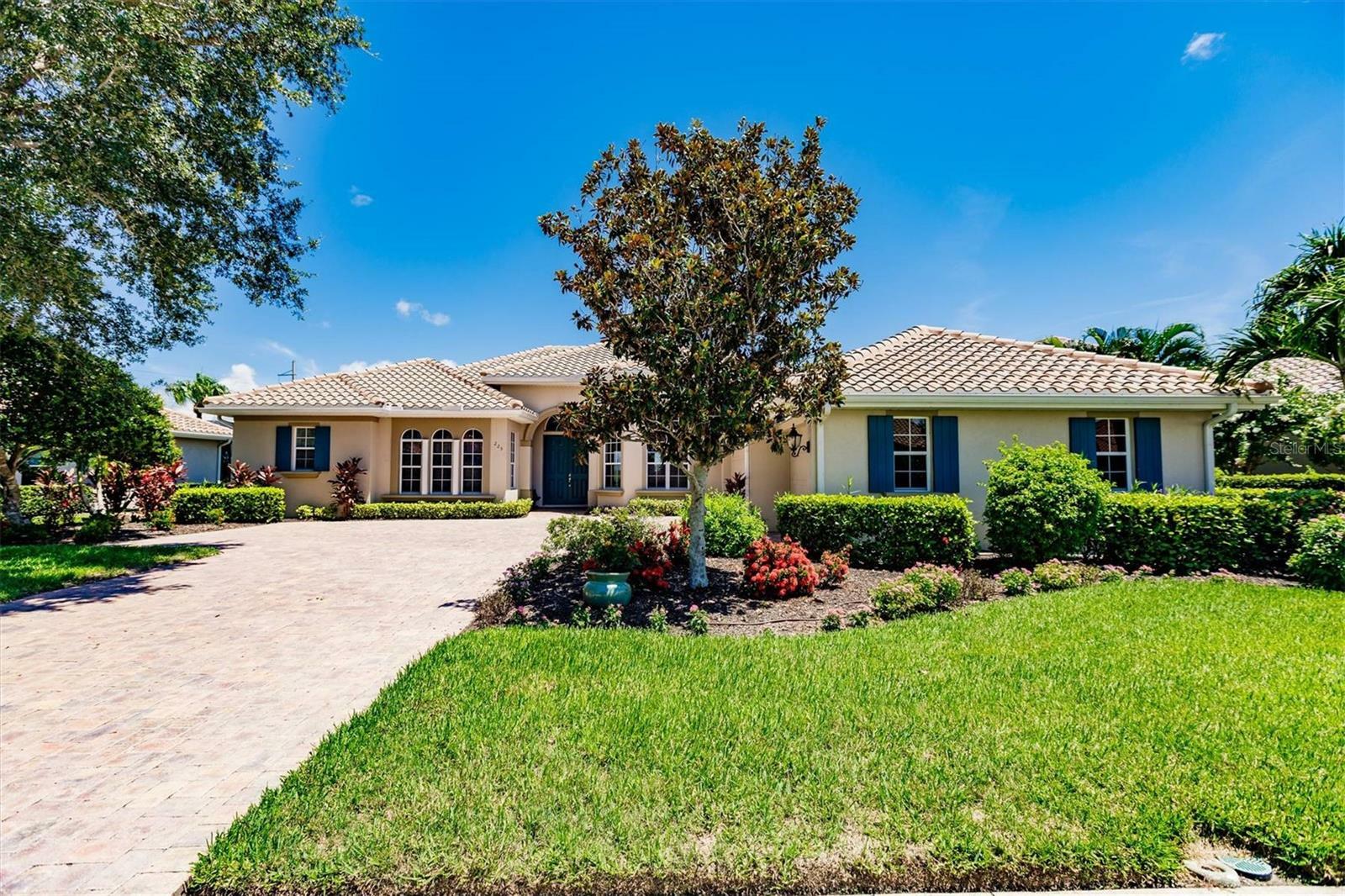 Property Photo:  225 Pesaro Drive  FL 34275 