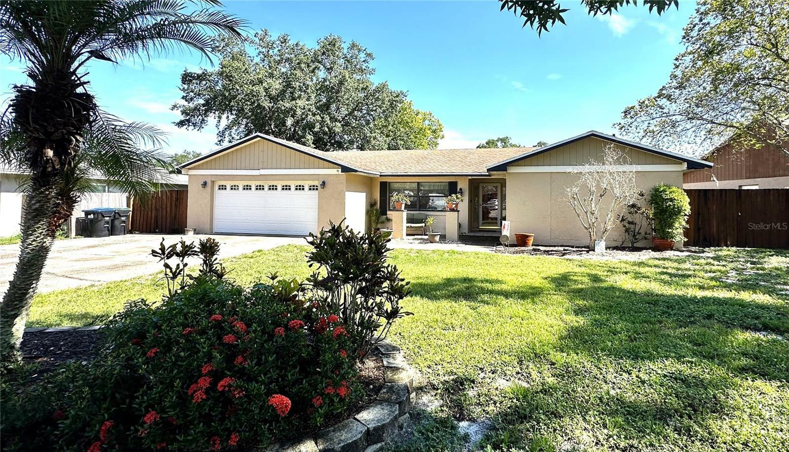 Property Photo:  8115 Laurel Tree Drive  FL 32819 