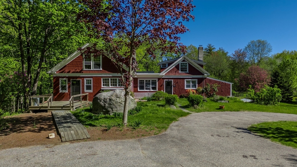 Property Photo: 62-64 West St MA 01463