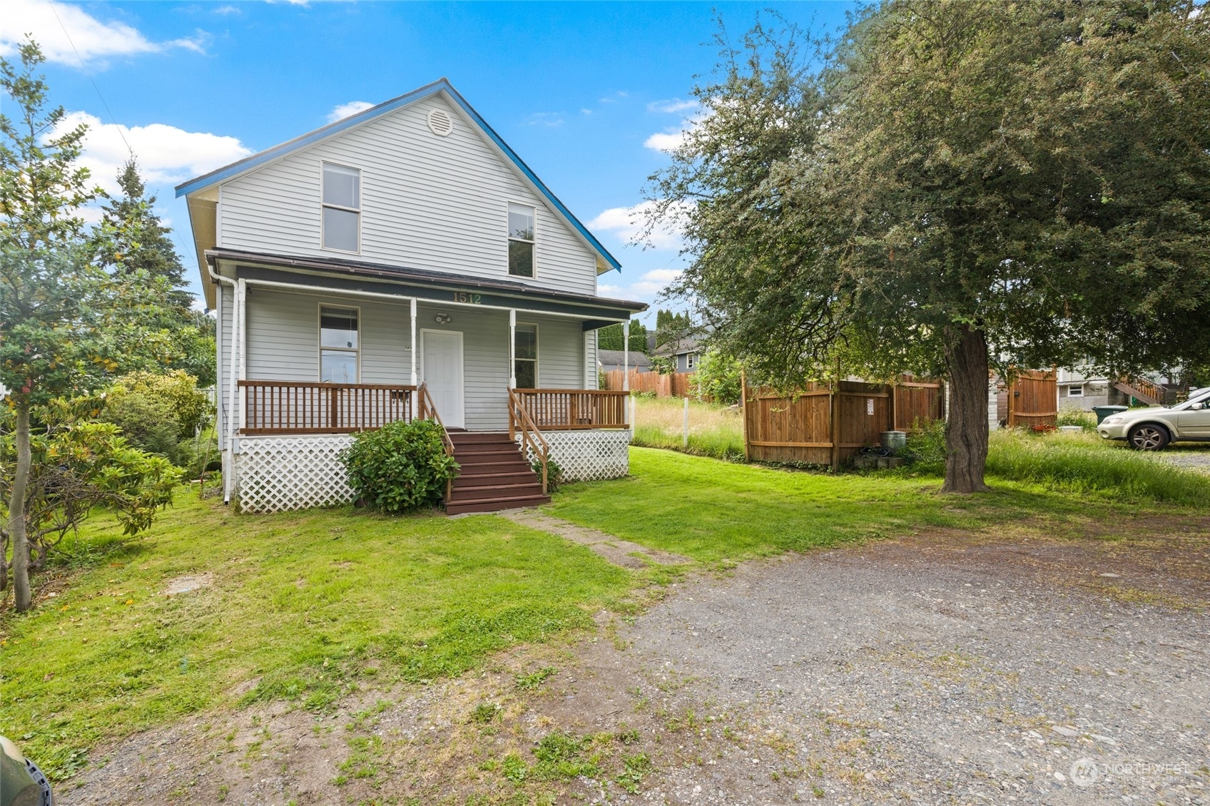 Property Photo:  1512 Franklin Street  WA 98225 