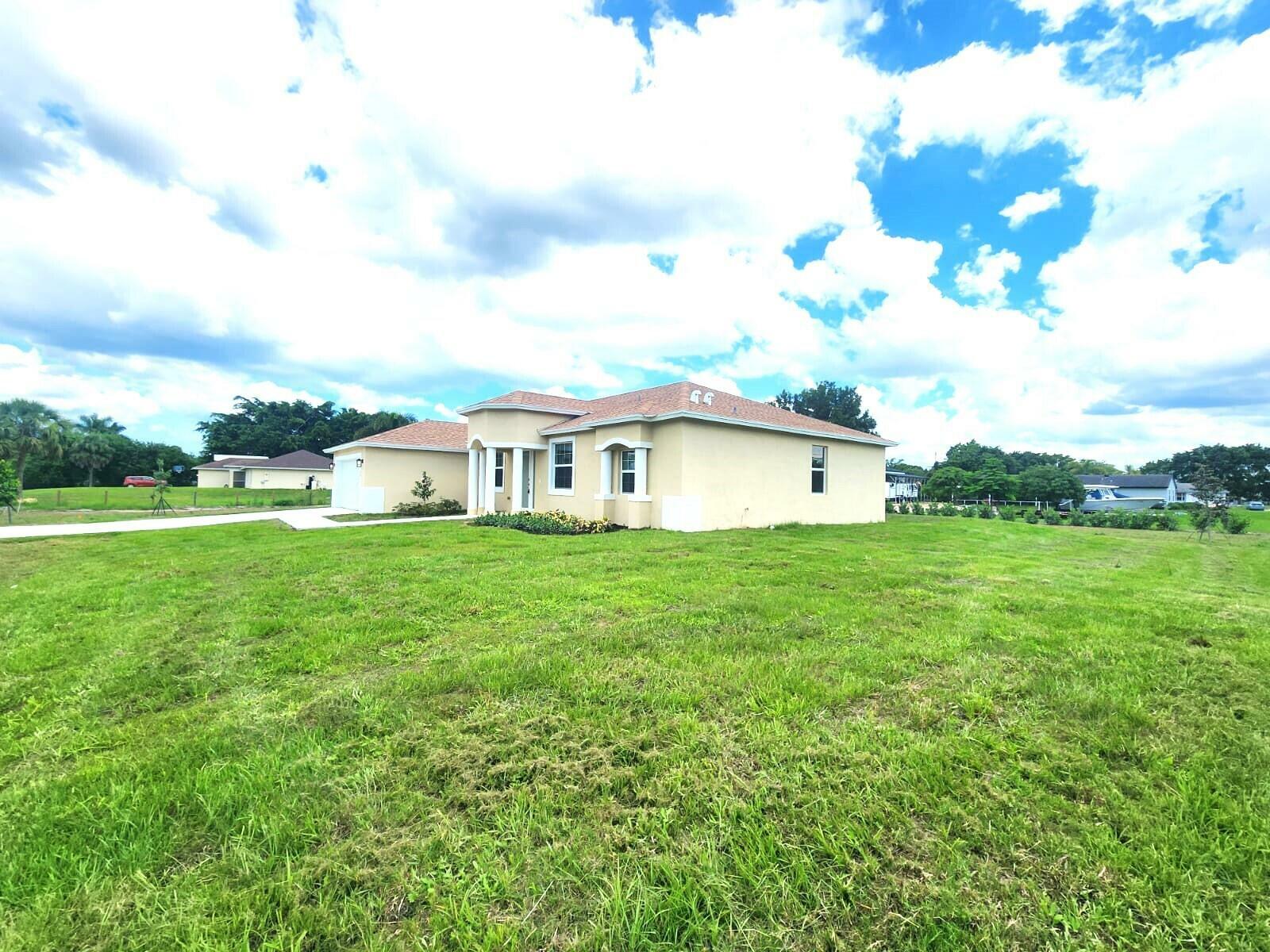 Property Photo:  17500 38th Road N  FL 33470 