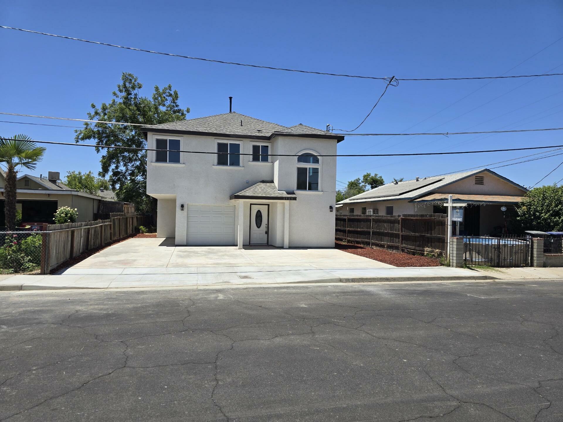 Property Photo: 1703 N Stevenson Street CA 93291