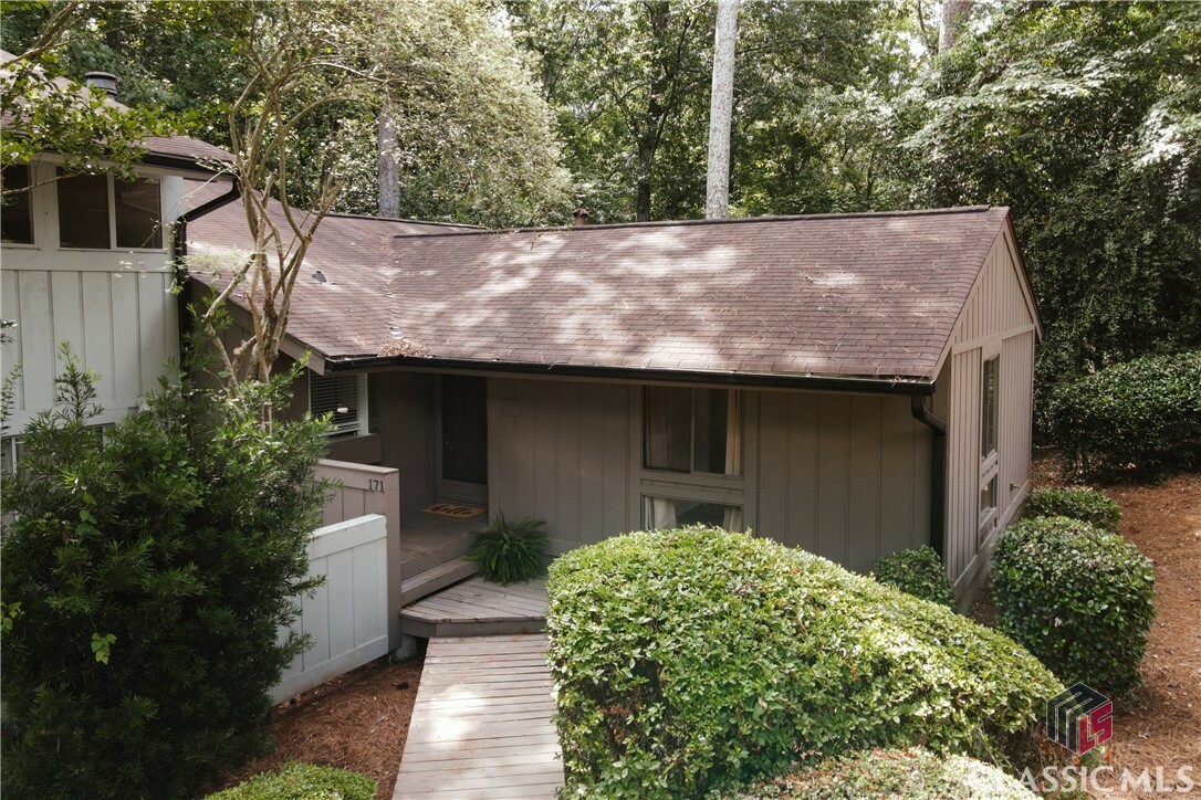 Property Photo:  171 Woodstone Drive  GA 30605 