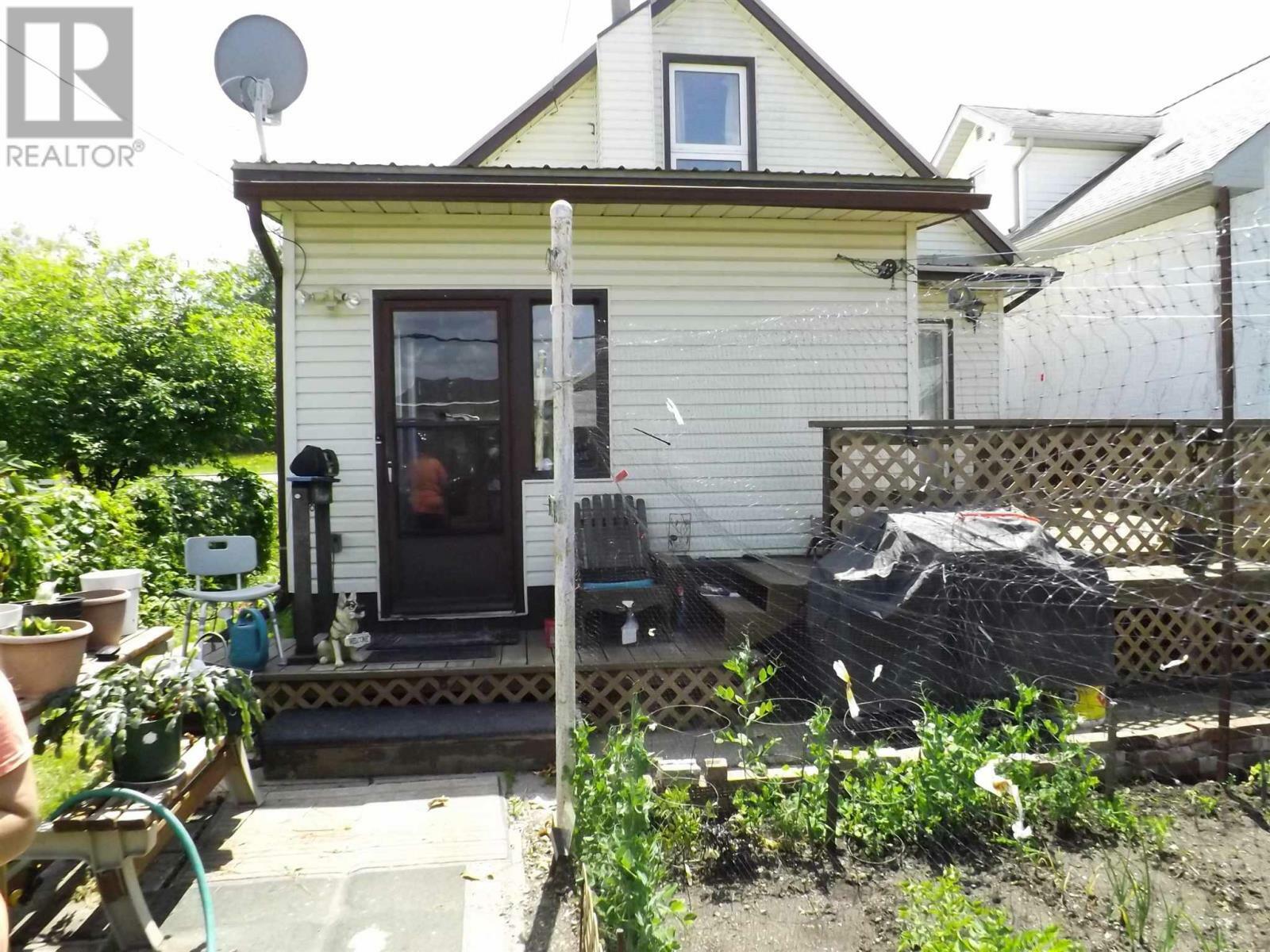 Property Photo:  104 Mackenzie Ave E  ON P0T 1C0 