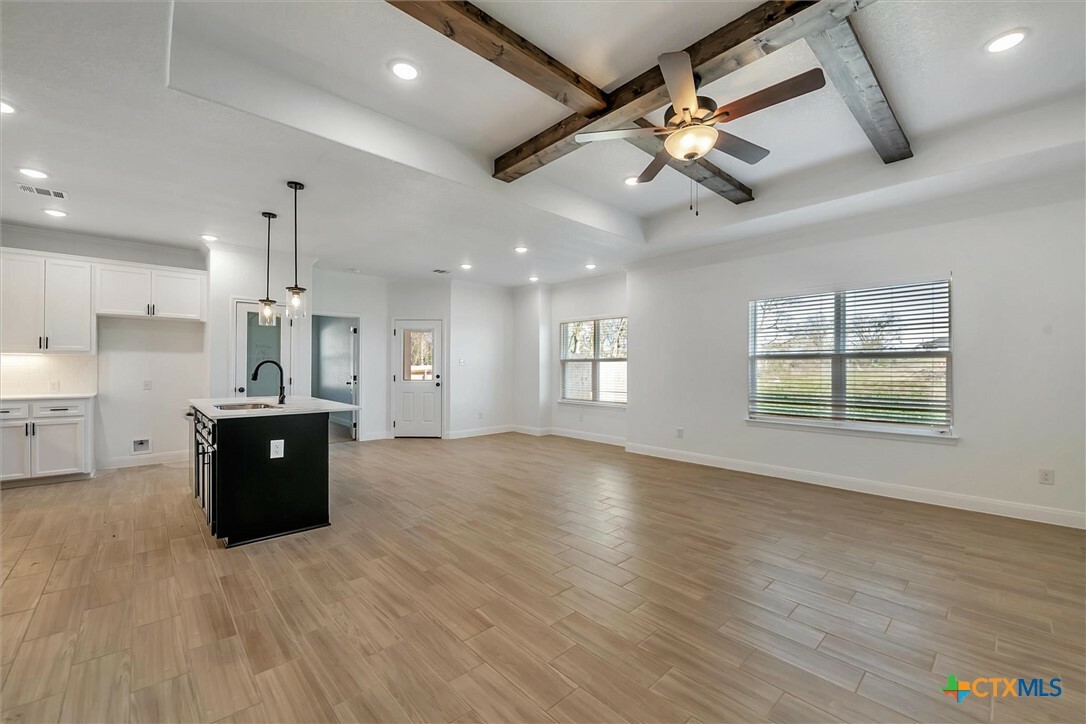Property Photo: 2806 Atascosa Drive TX 76501