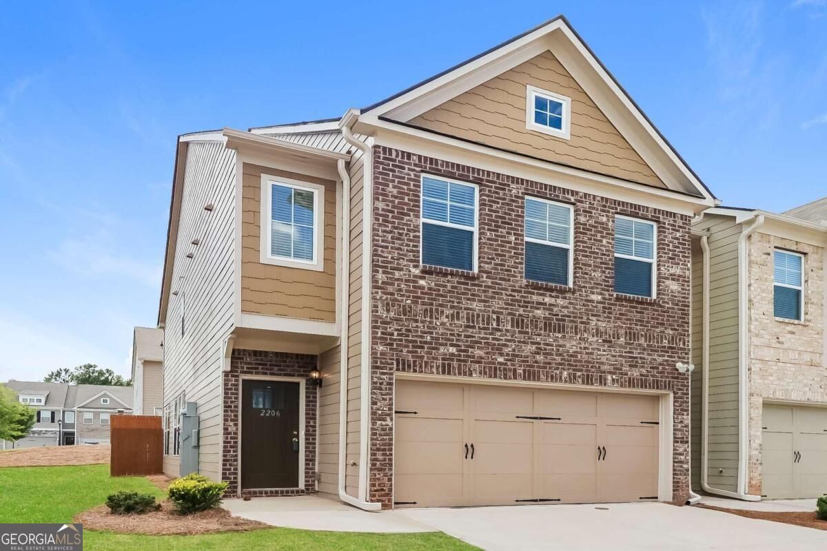 Property Photo: 2206 Flying Spur Drive 106 GA 30058