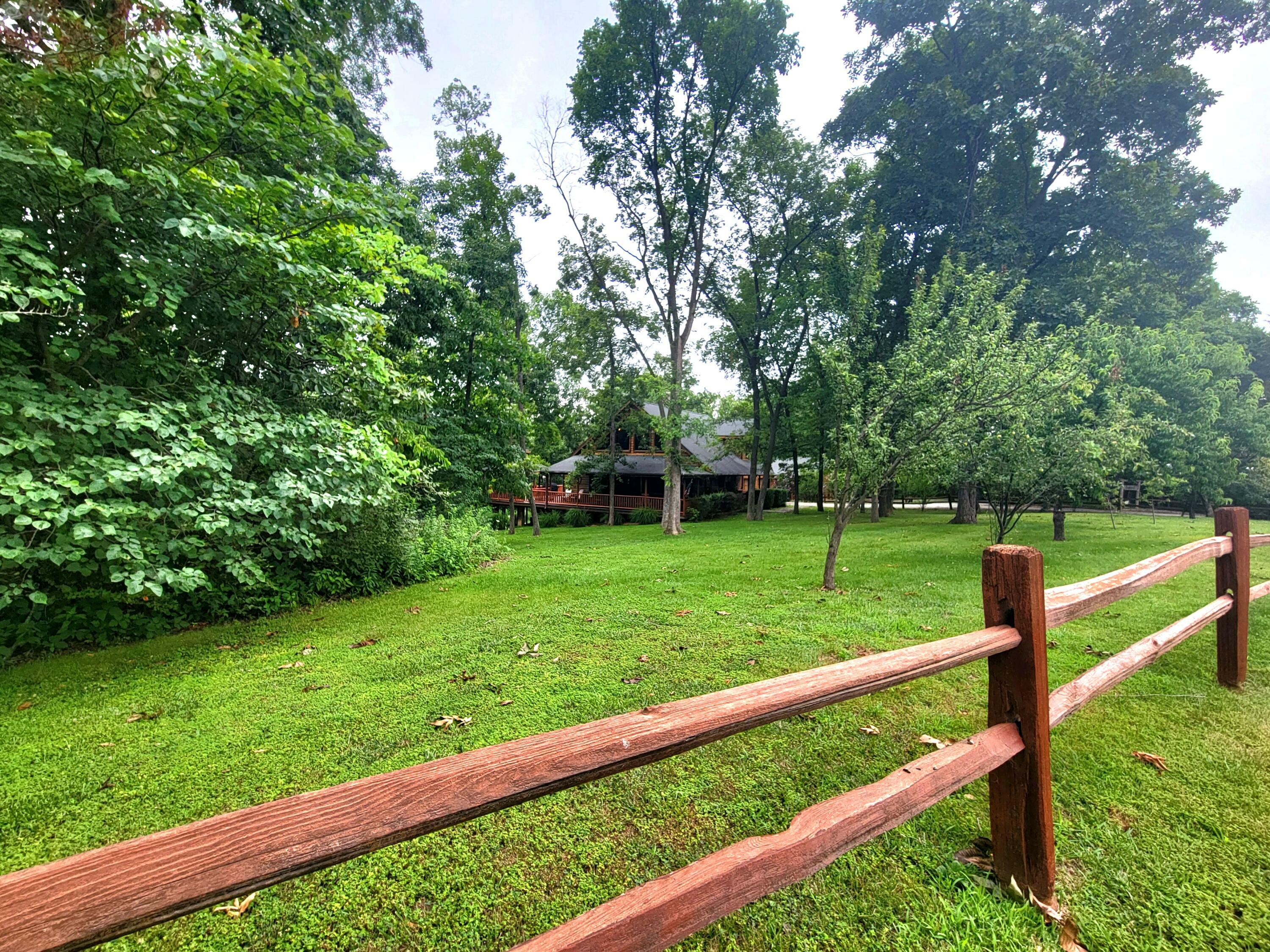 Property Photo:  6805 County Rd 108  MO 65251 