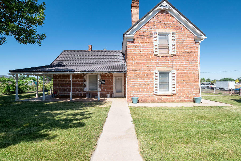 Property Photo:  15 W 200 S  UT 84637 