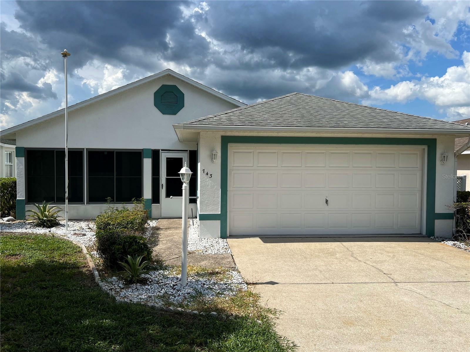 Property Photo:  743 W Toucan Loop  FL 34442 