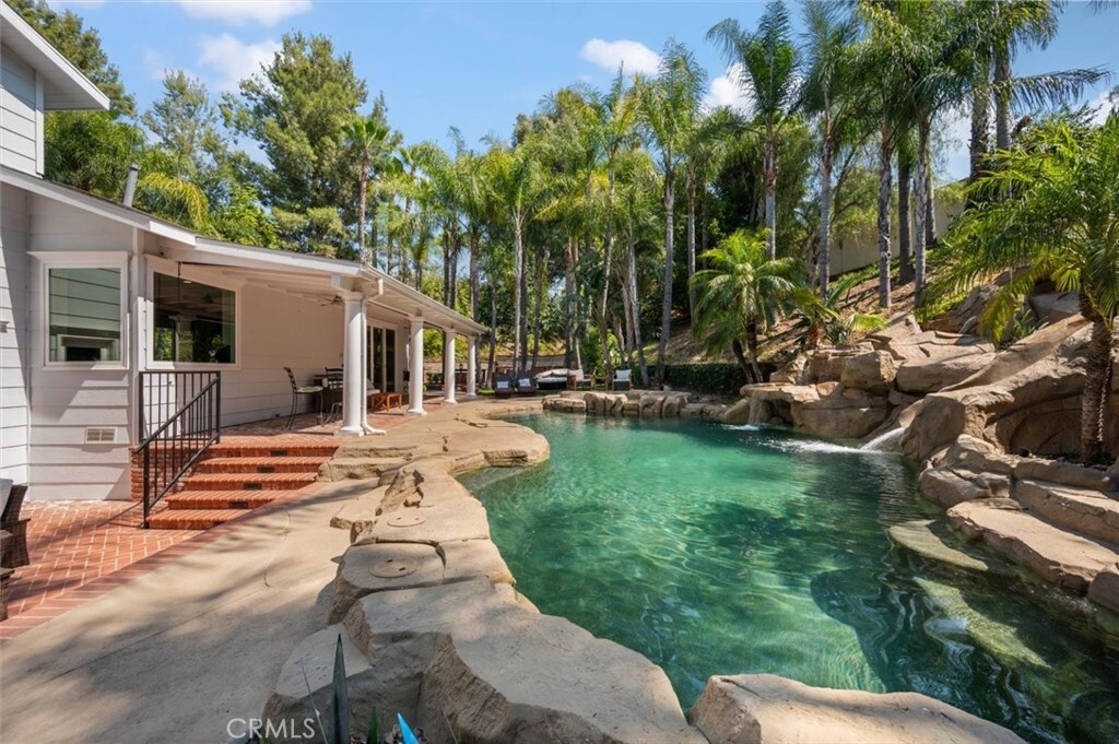Property Photo:  115 S Eucalyptus Drive  CA 92808 