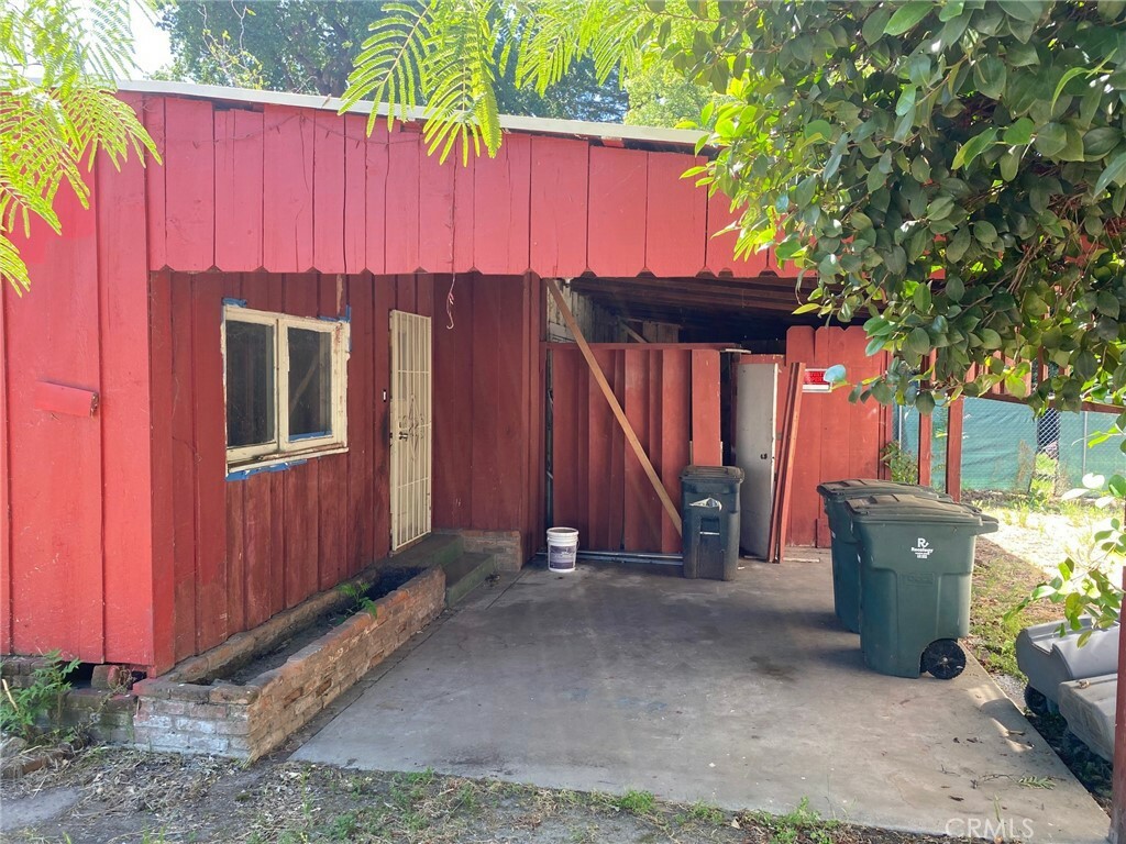 Property Photo:  1724 Oak Street  CA 95965 