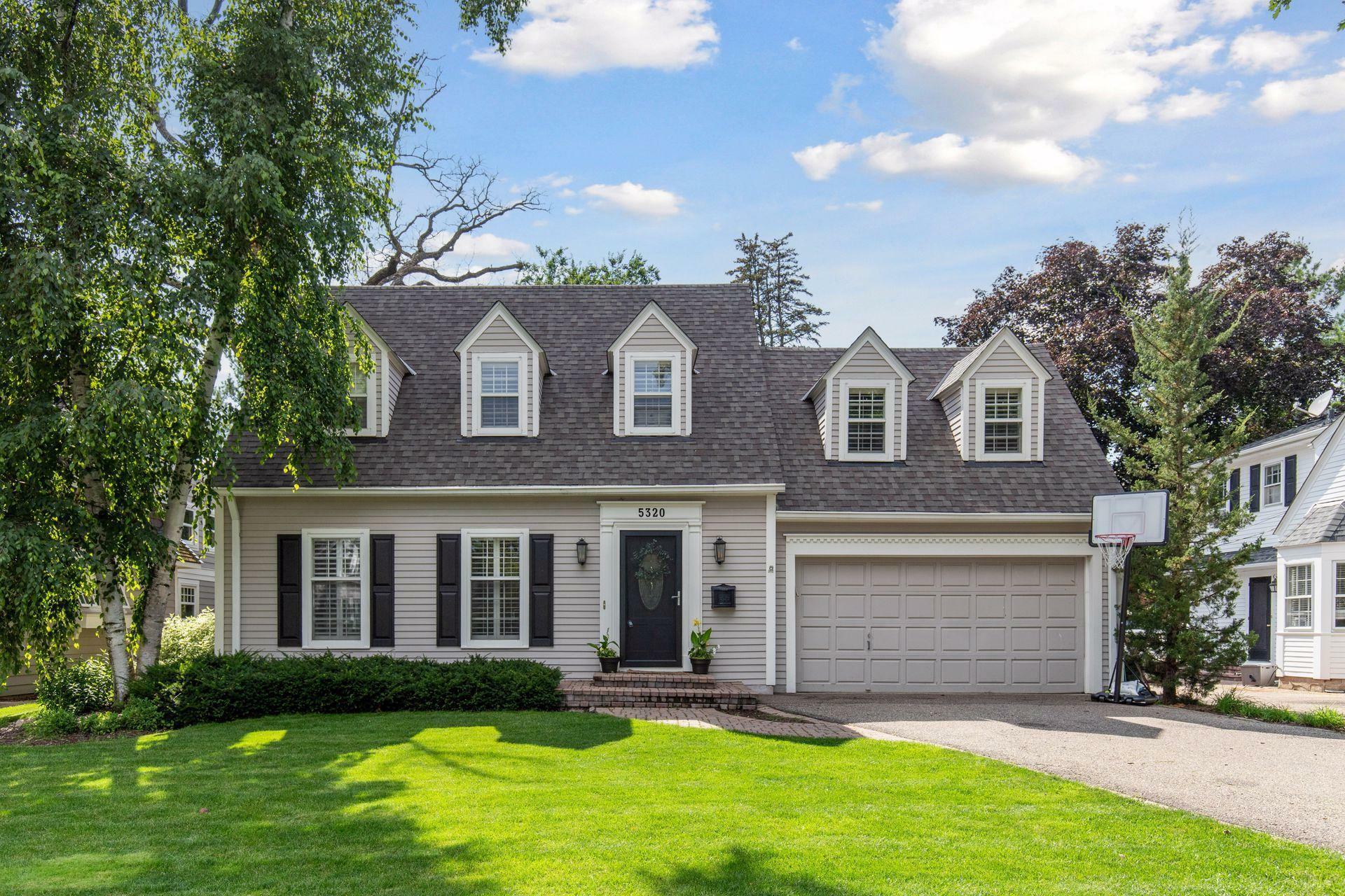 Property Photo: 5320 Kellogg Avenue MN 55424
