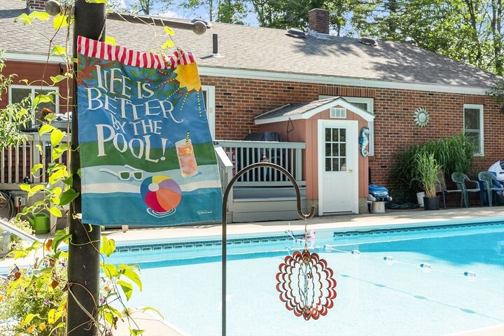 Property Photo:  55 Jeanette St  MA 01420 