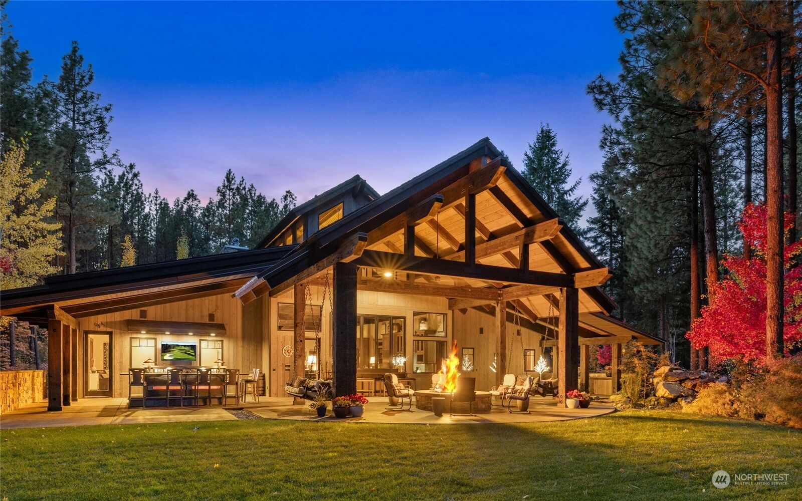 Property Photo:  901  Iron Monarch Loop  WA 98922 