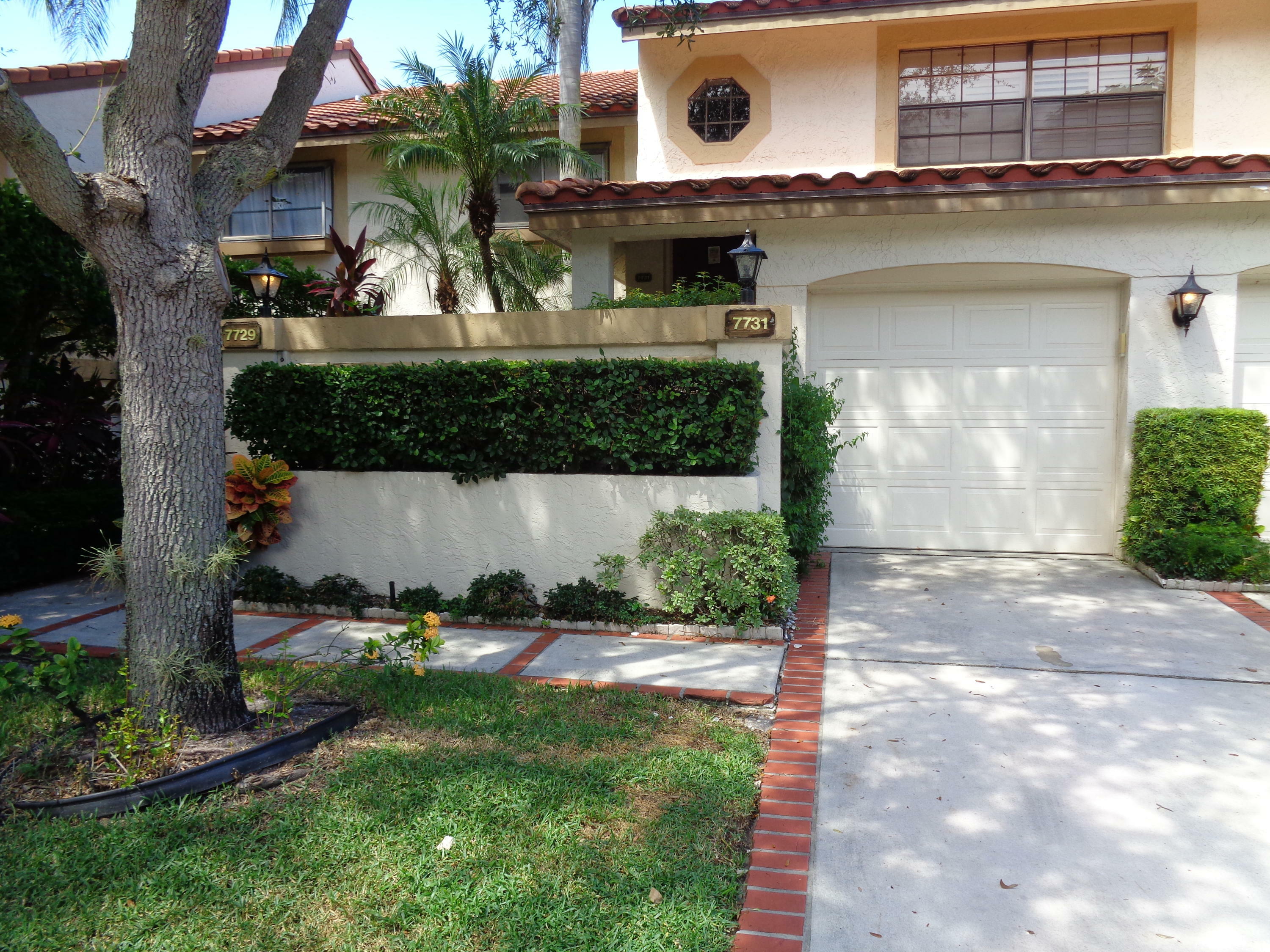 Property Photo:  7729 La Mirada Drive  FL 33433 