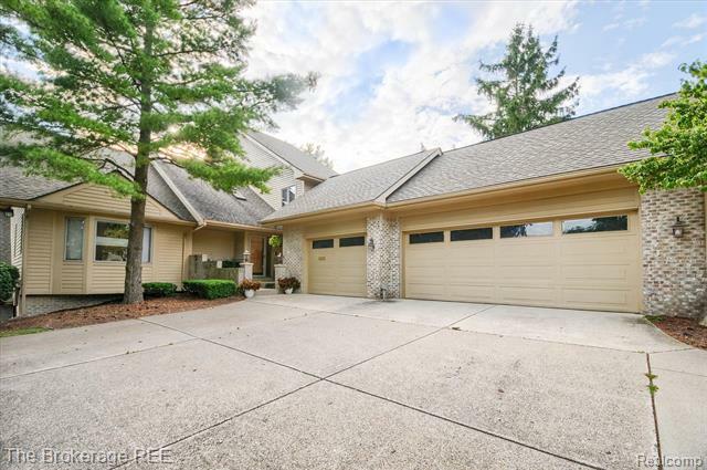 Property Photo:  8080 Pepperwood Drive  MI 48439 