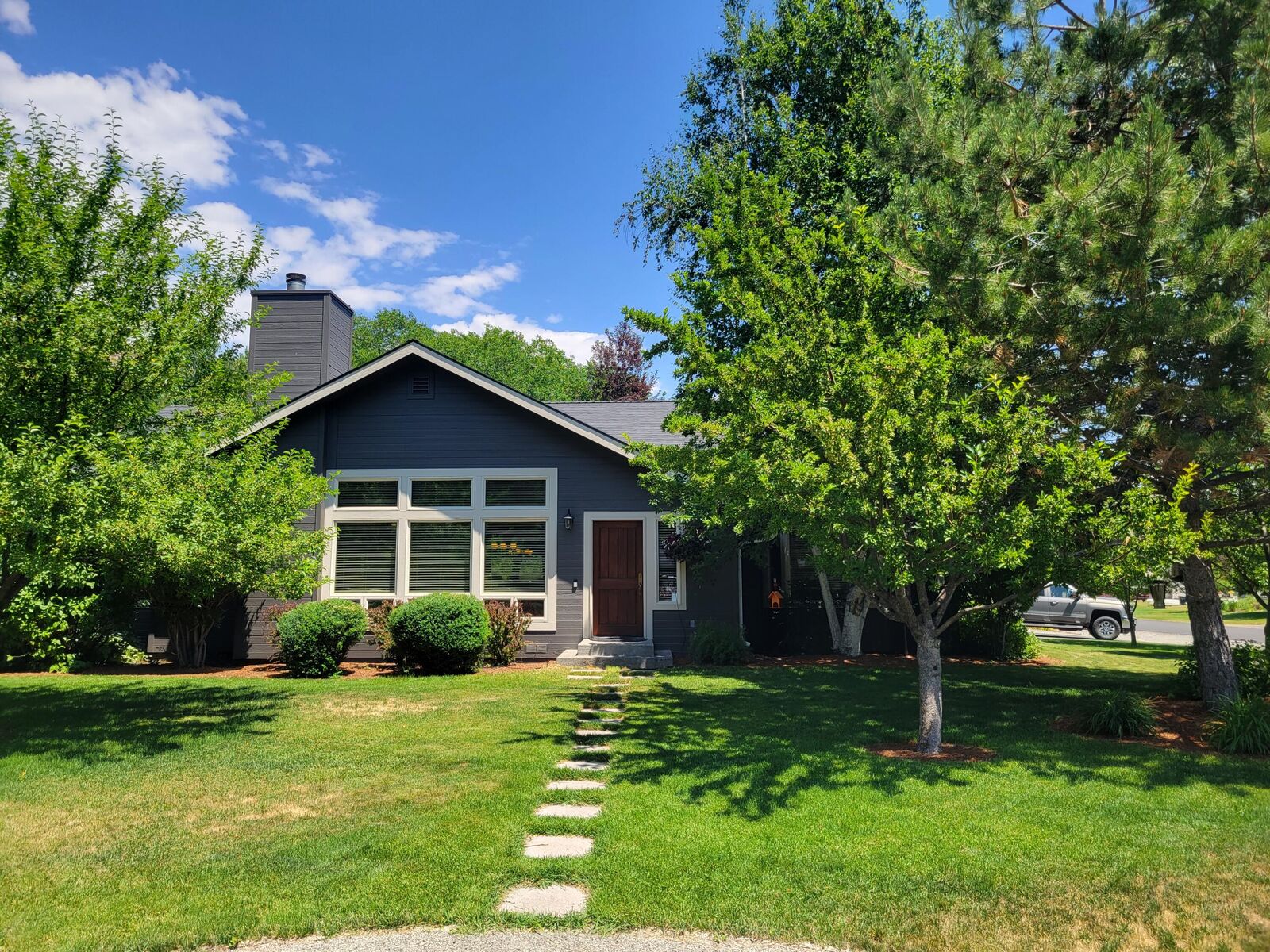 Property Photo: 201 Melrose St ID 83313