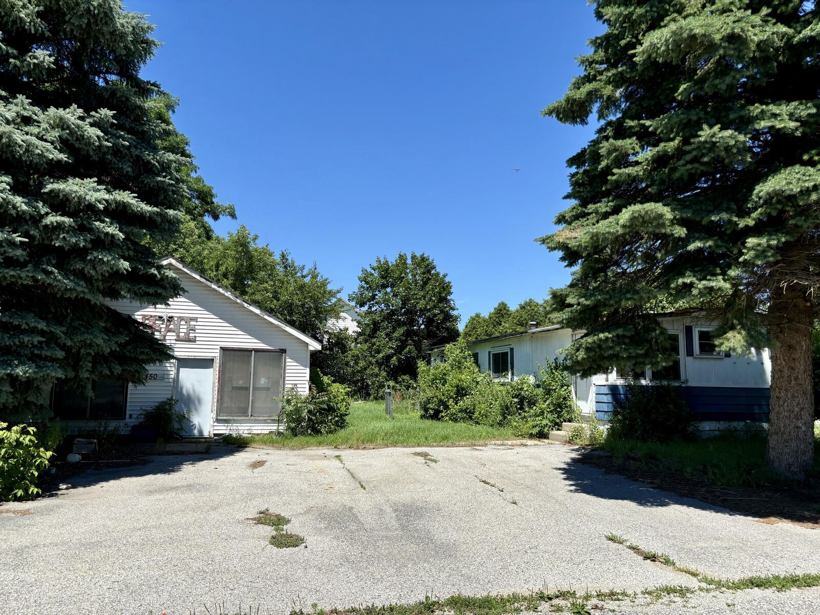 Property Photo:  450 Avenue B  MI 49660 