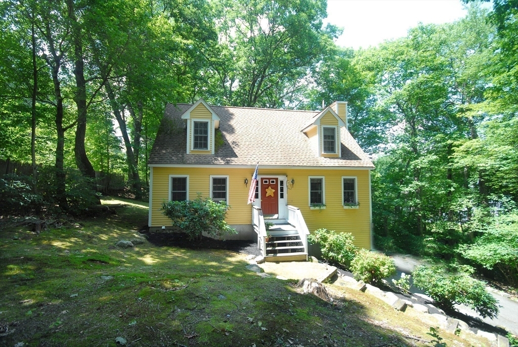 Property Photo:  6 Haley Ln  MA 01720 