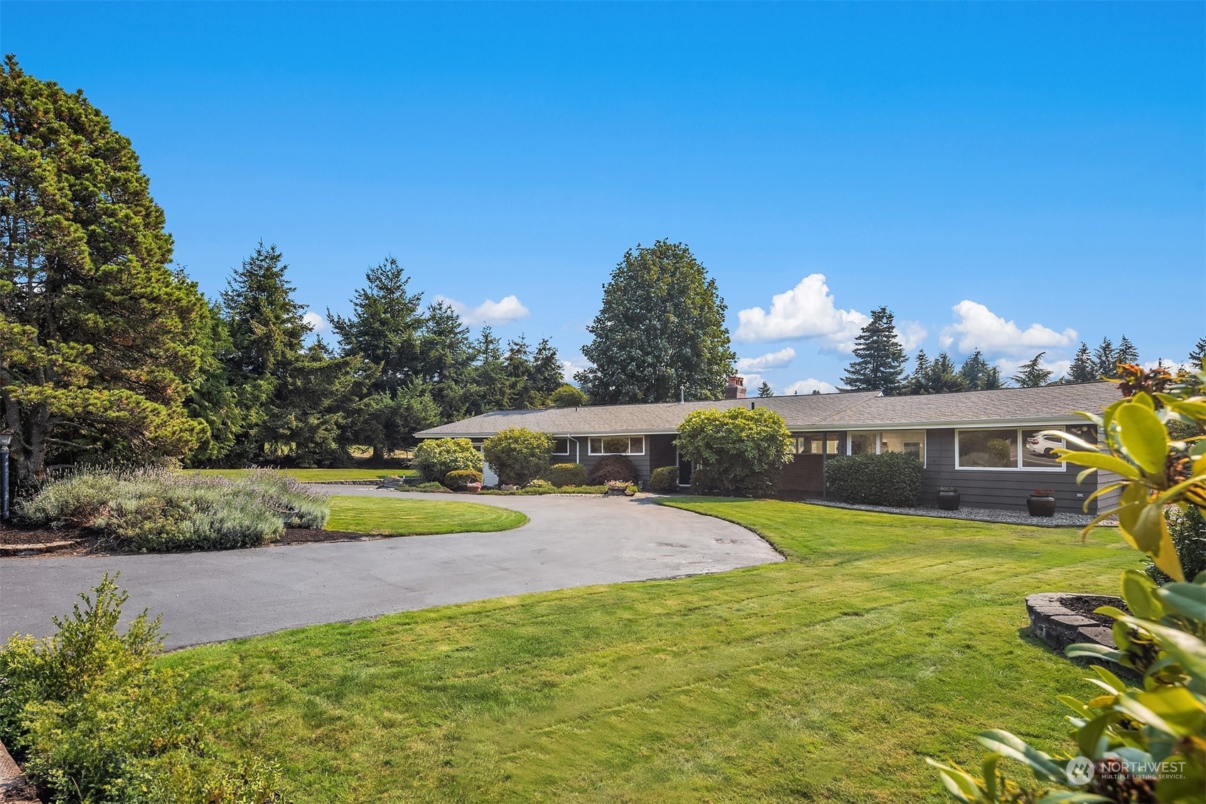 Property Photo:  1405 NW 188th Street  WA 98177 