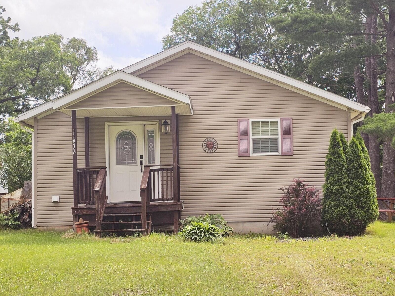 Property Photo: 11832 Pine St WI 54661