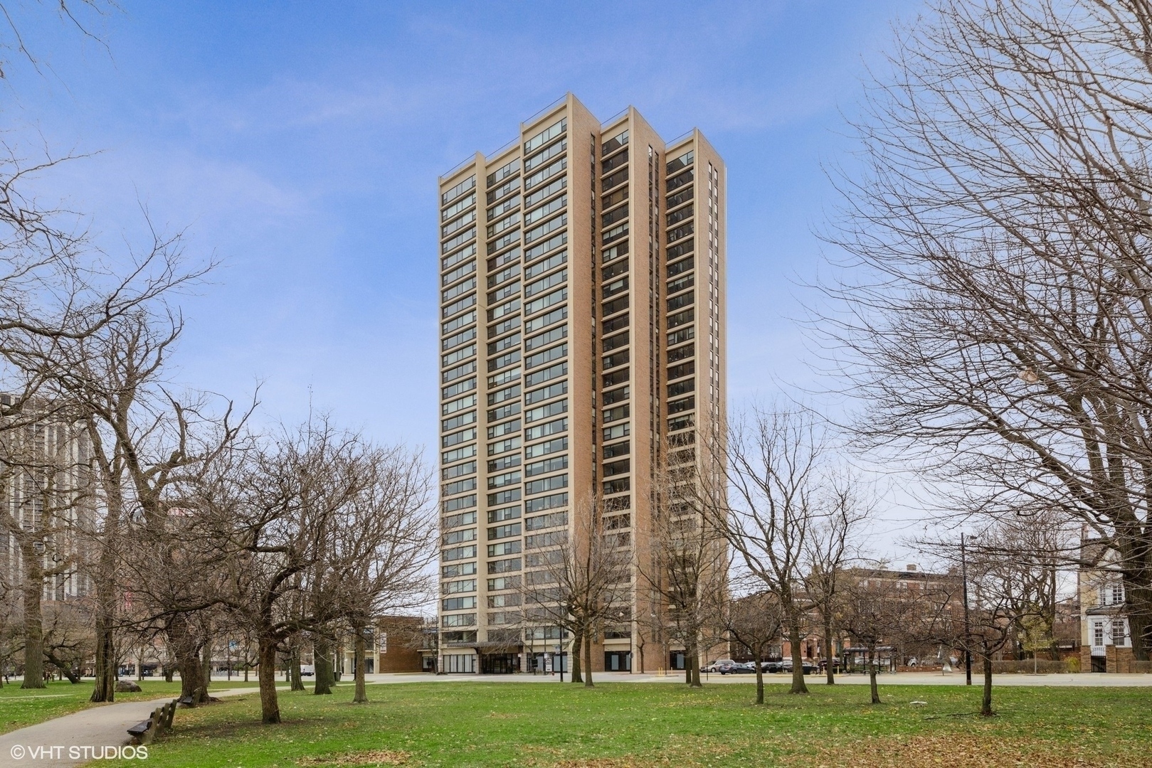 Property Photo:  1850 N Clark Street 2105  IL 60614 