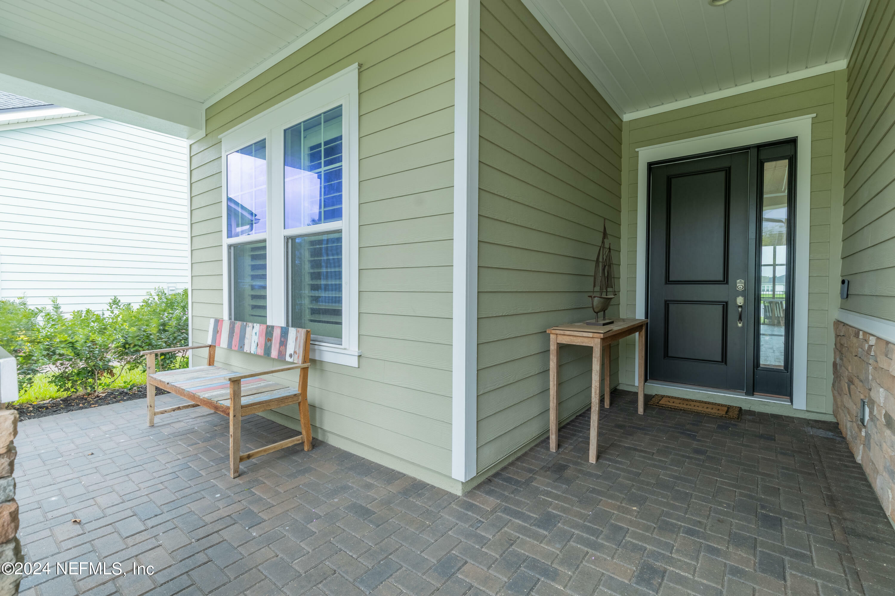 Property Photo:  404 Windley Drive  FL 32092 