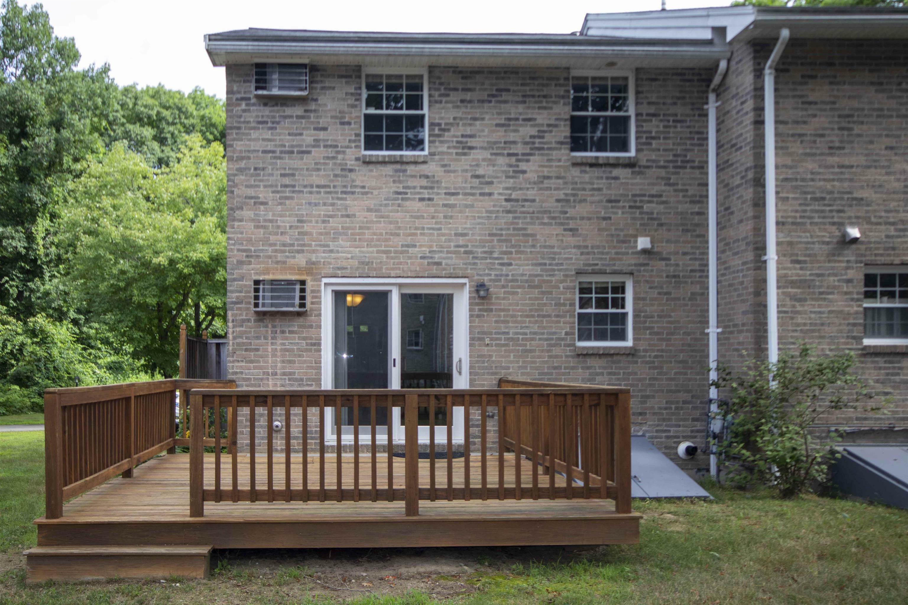 Property Photo:  192 Fieldstone Drive  NH 03053 