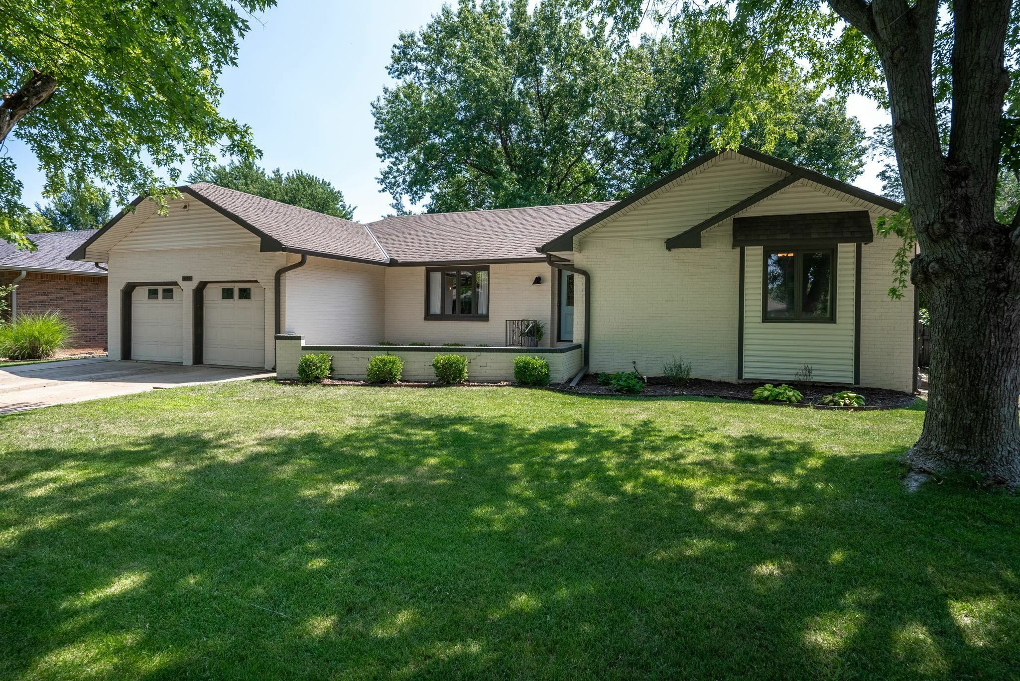 Property Photo:  226 S Covington St  KS 67209-4056 