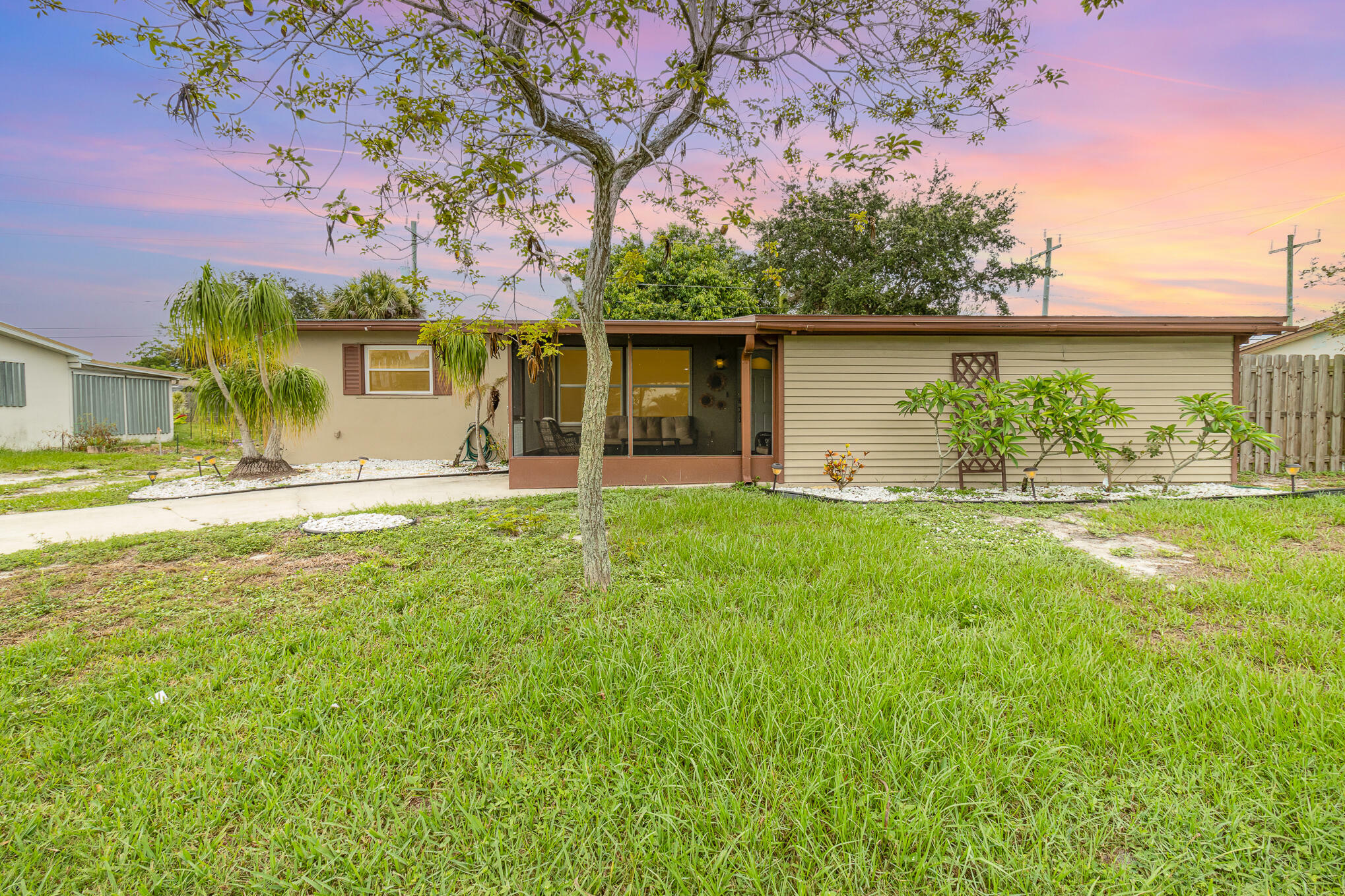 Property Photo:  803 Ixora Drive  FL 32935 