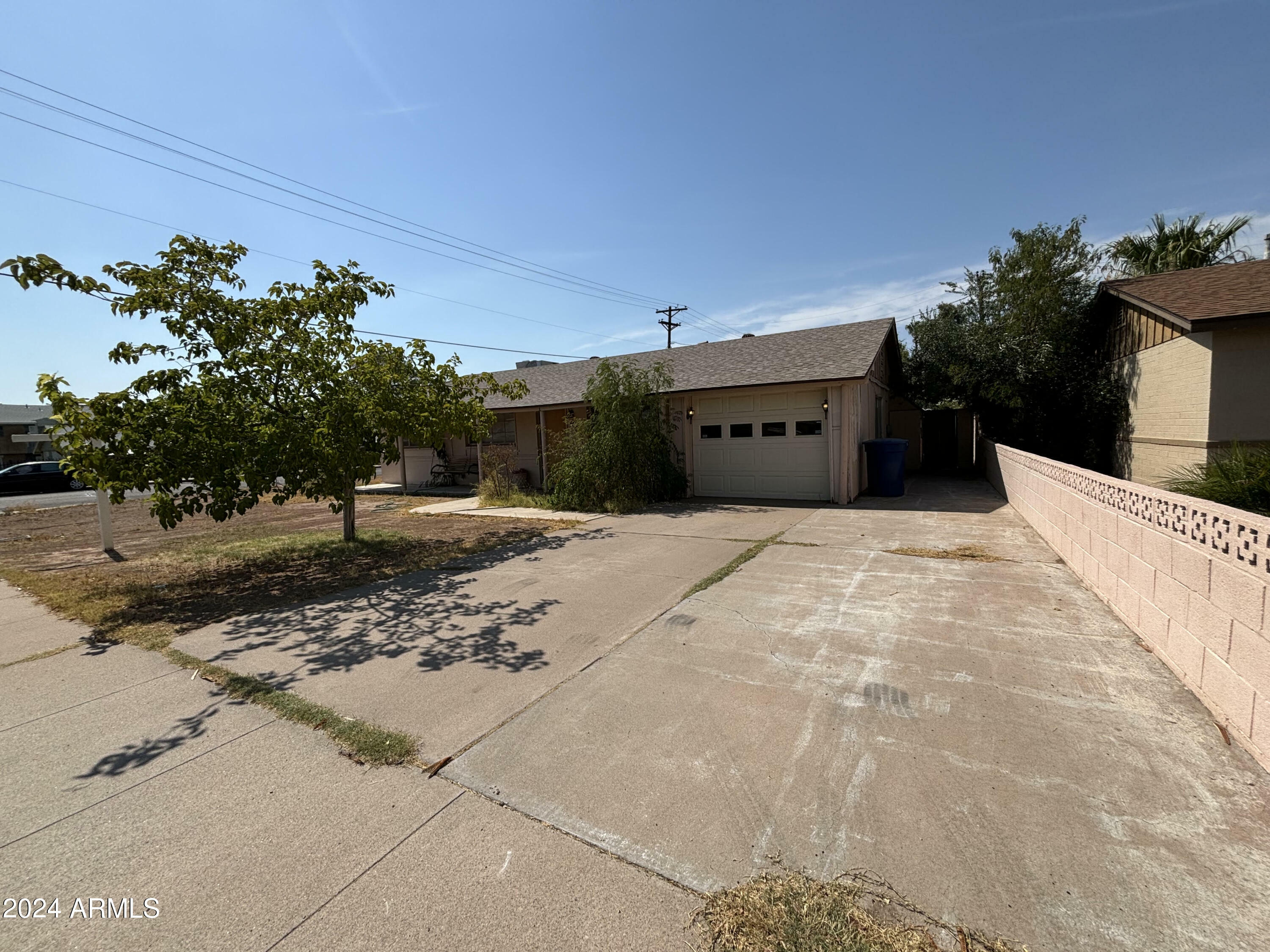 Property Photo:  455 E Garfield Street  AZ 85288 