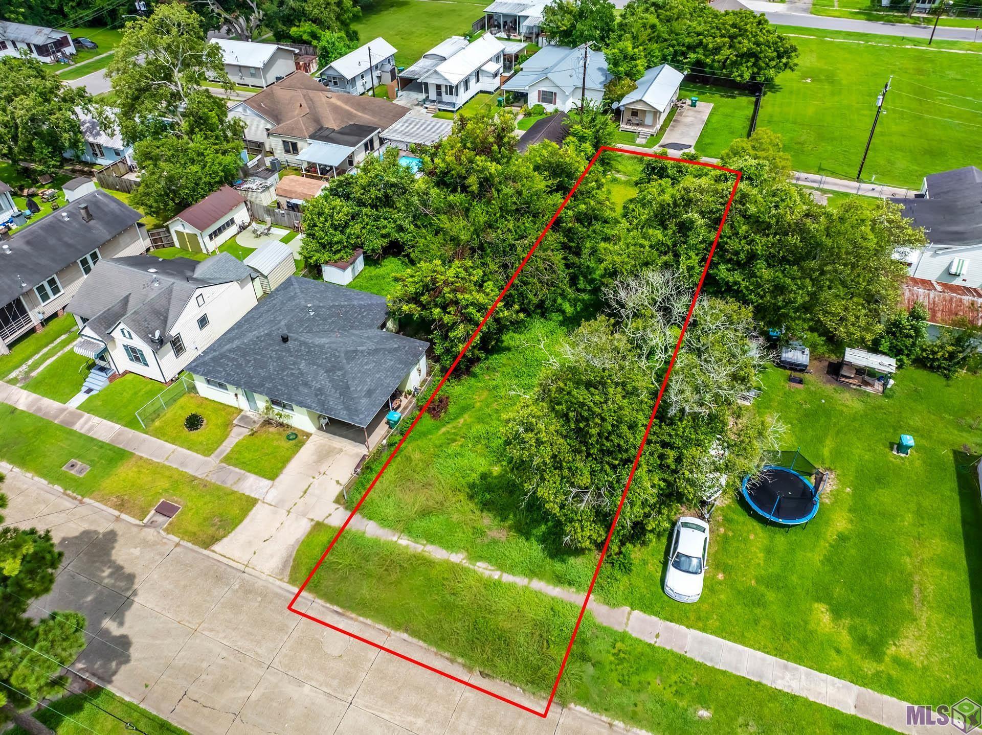 Property Photo: 617 Duke St LA 70380