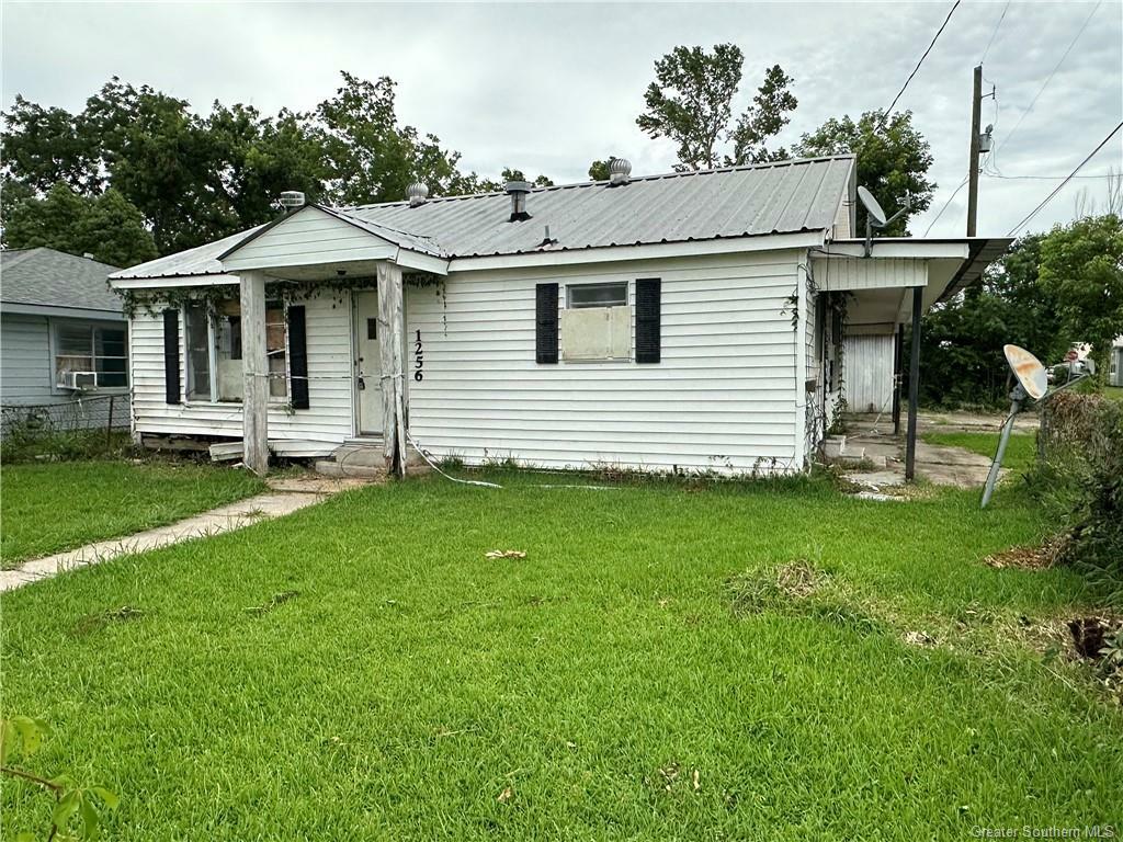 1256 S Stanford Street  Sulphur LA 70663 photo