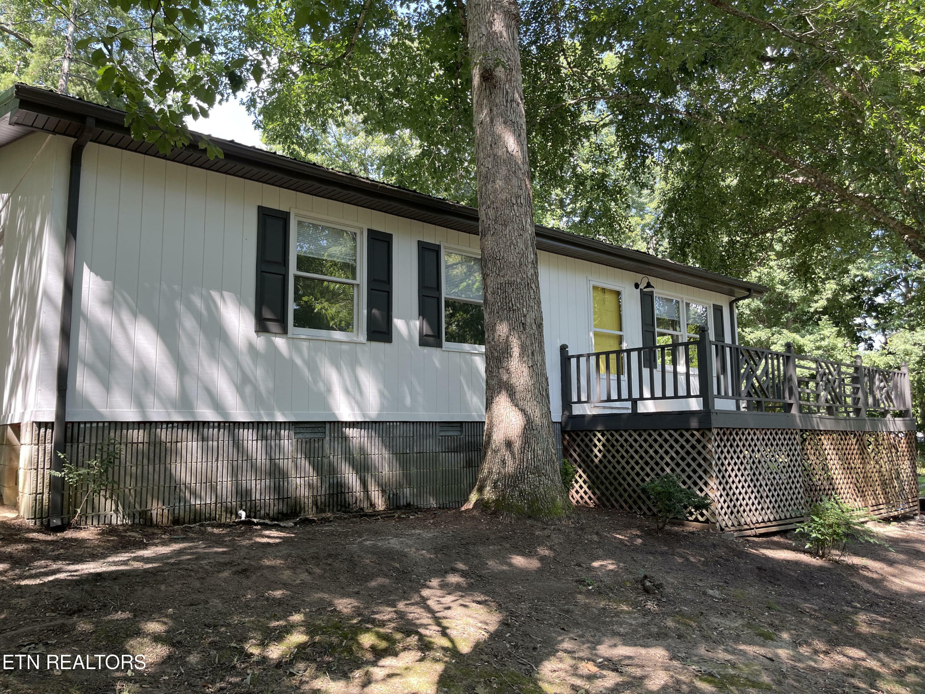 Property Photo:  112 Hampshire Lane  TN 38558 