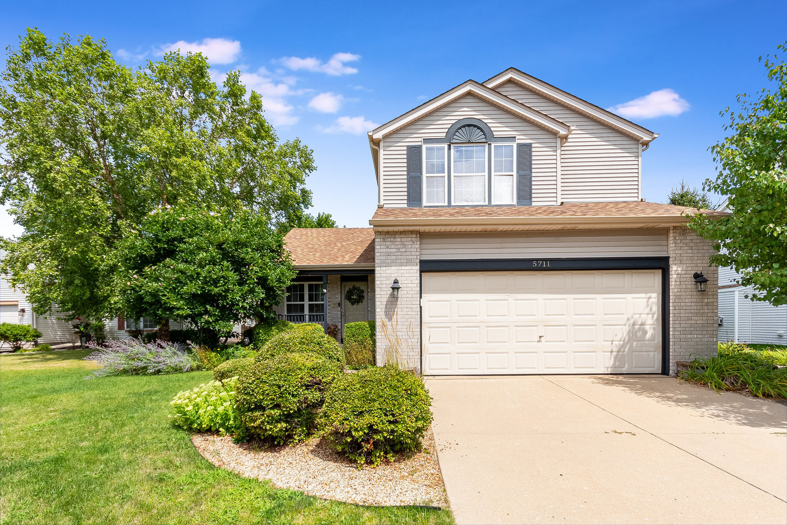 Property Photo:  5711 Arbor Falls Court  IL 60586 