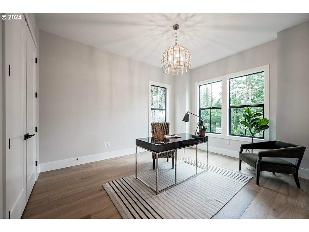 Property Photo: 3392 SW Underwood Dr OR 97225