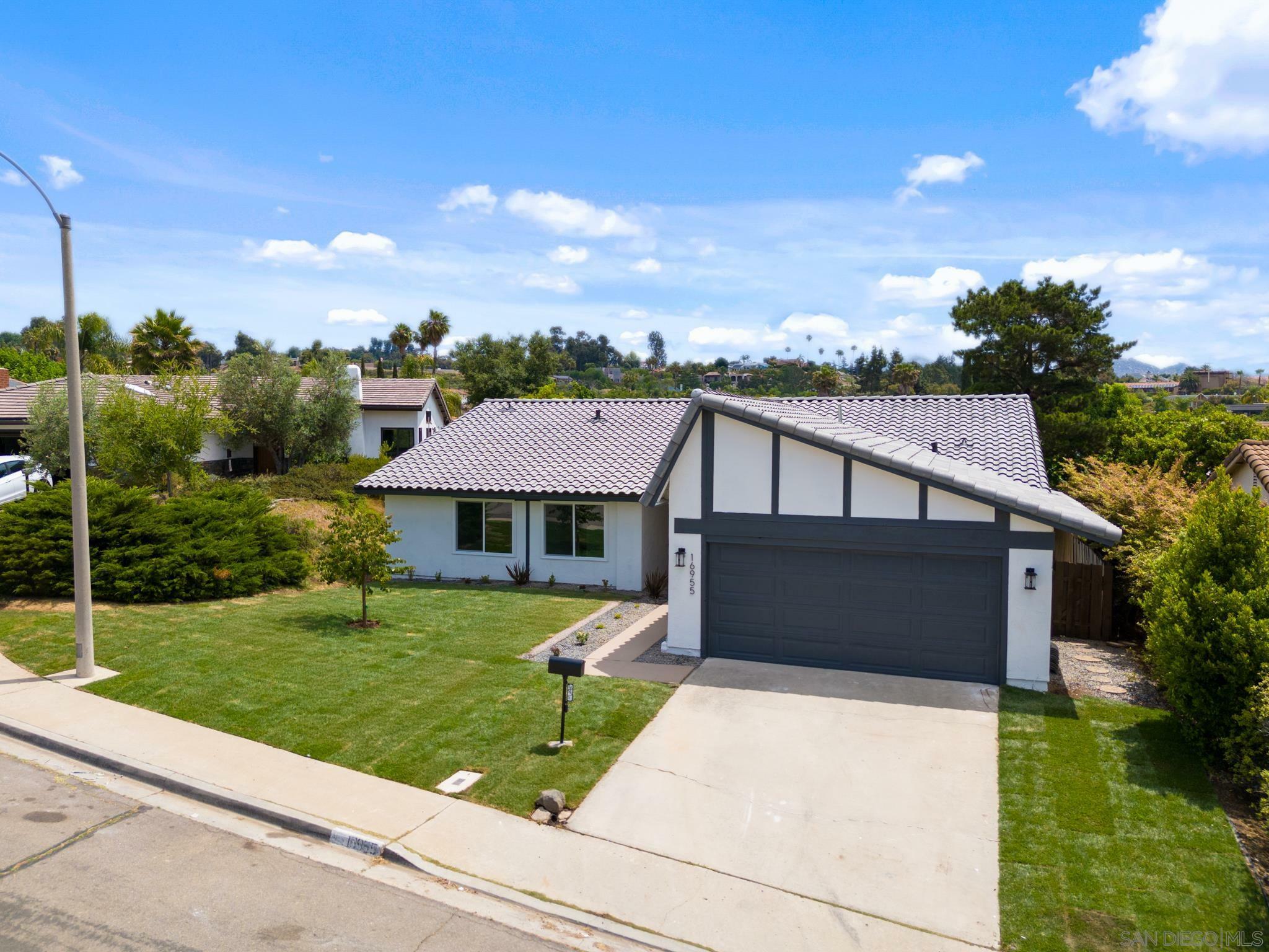 Property Photo:  16955 Vinaruz Pl  CA 92128 