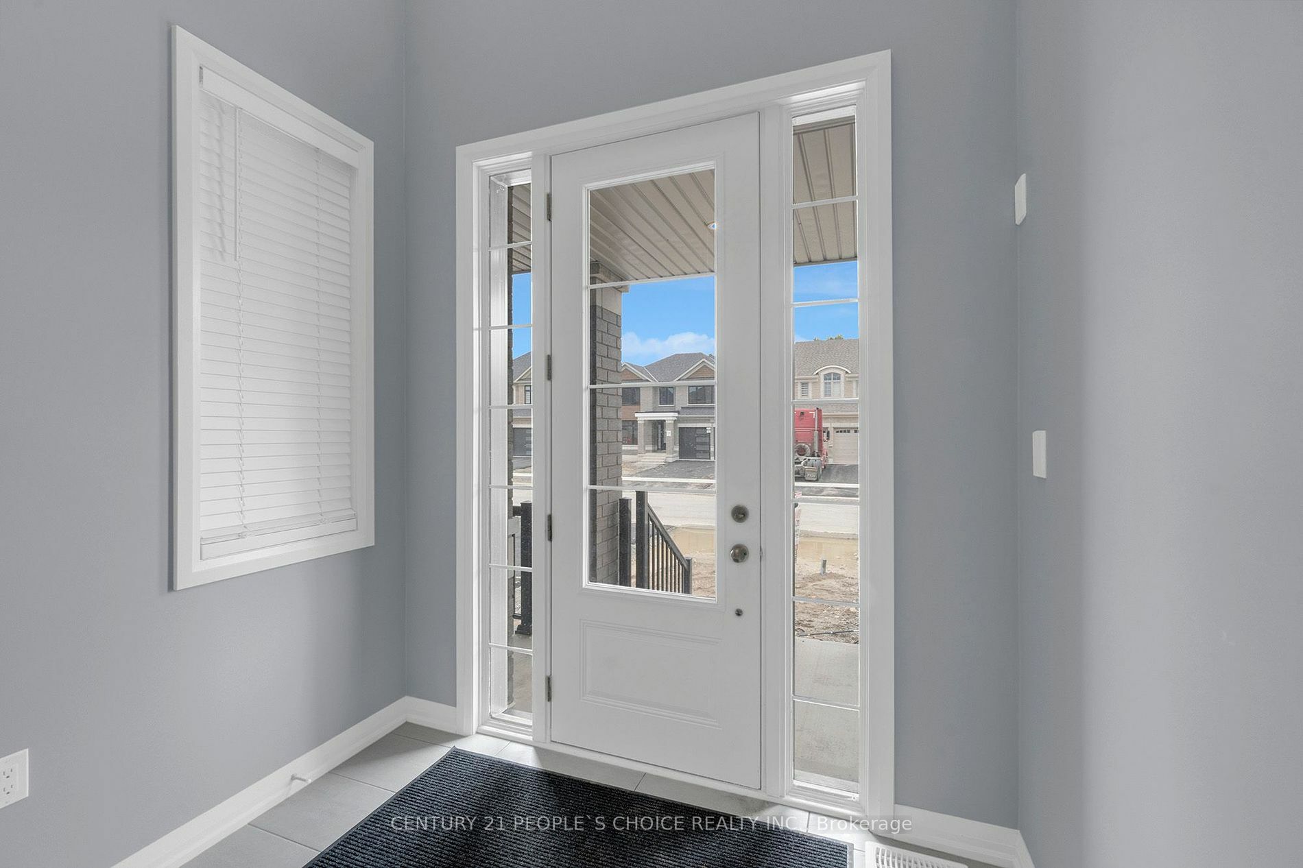 Property Photo:  24 Hummingbird Grve  ON L0G 1W0 