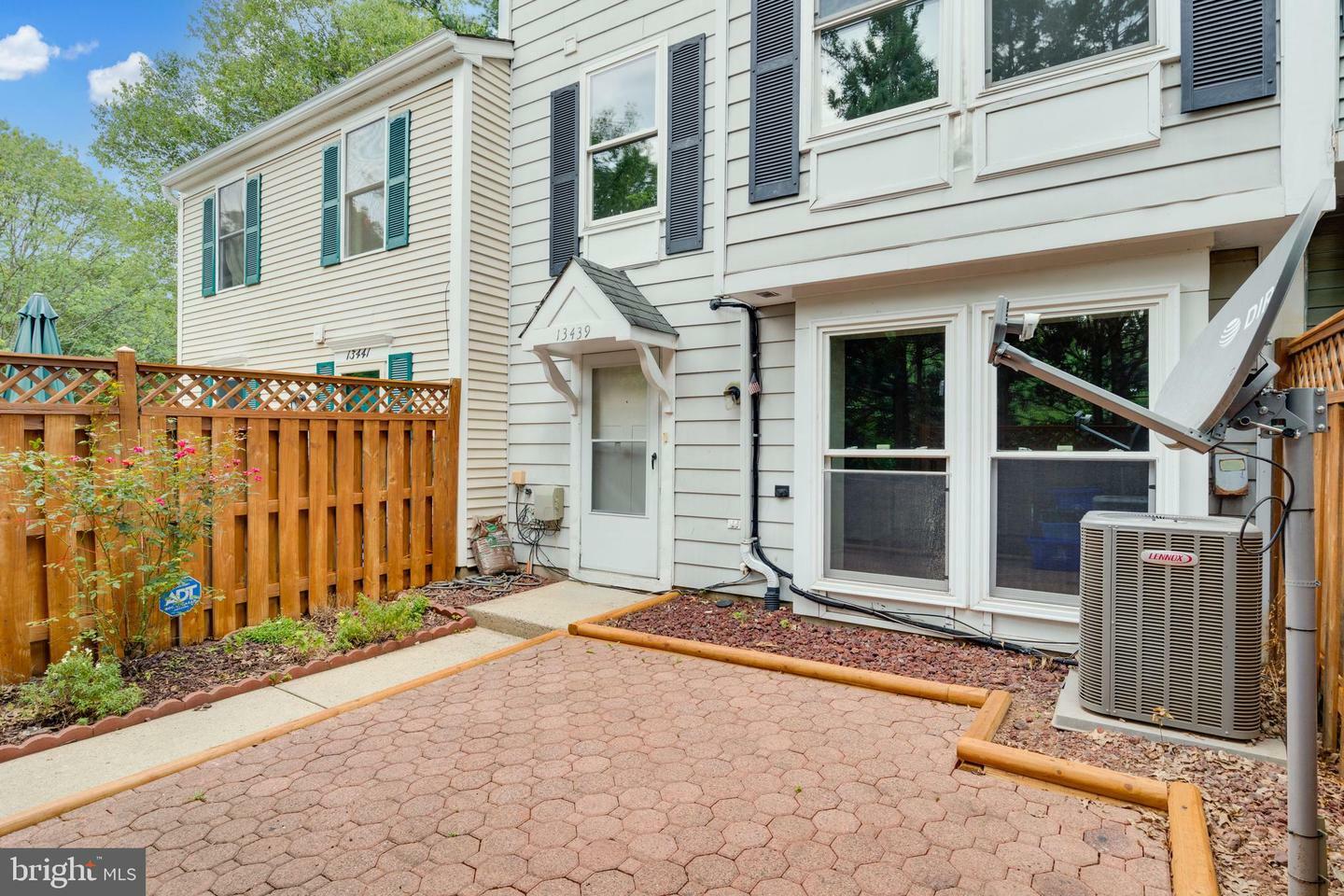 Property Photo:  13439 Whitechurch Circle  MD 20874 