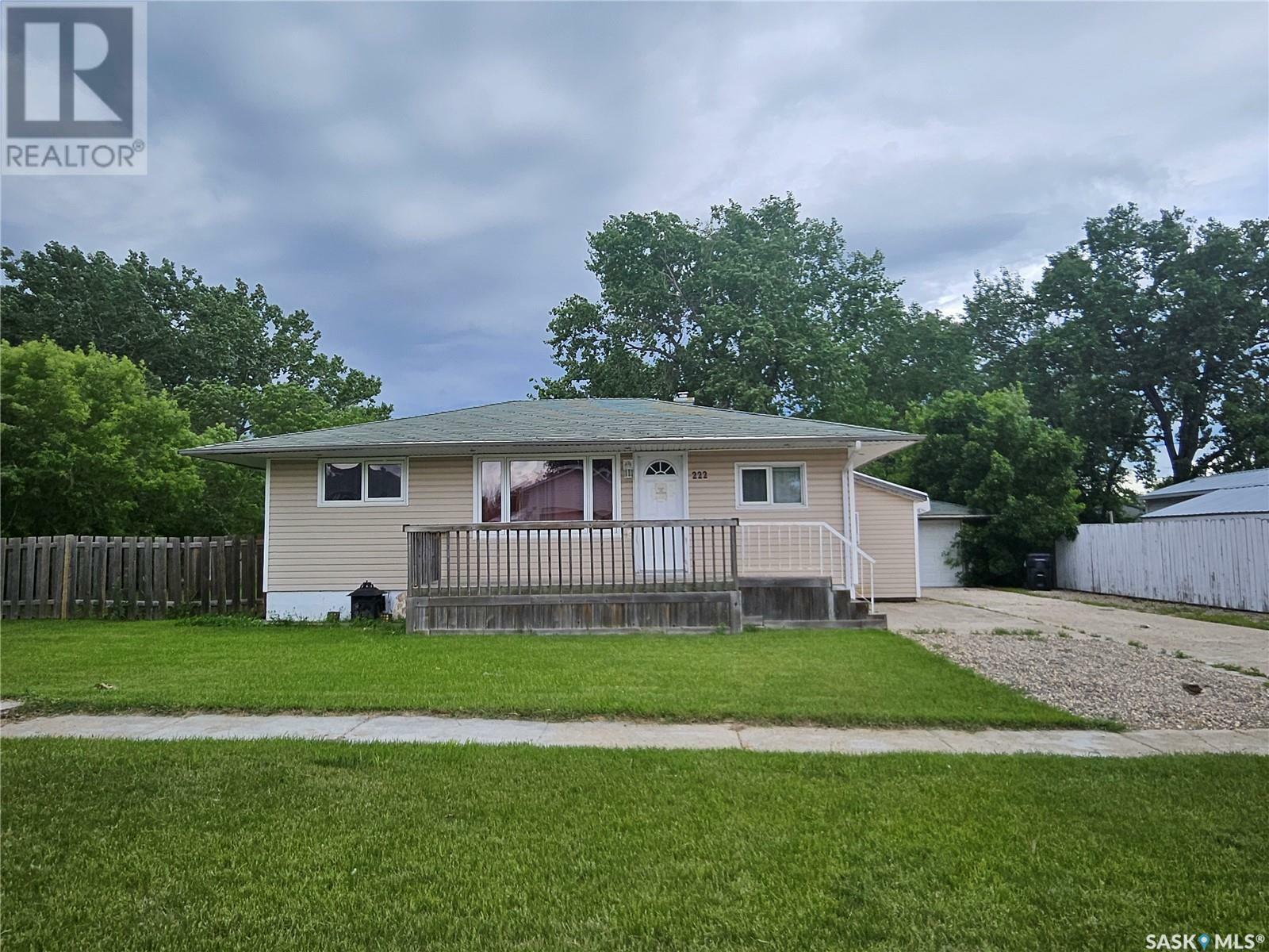 Property Photo: 222 Aldridge Street SK S0C 0M0
