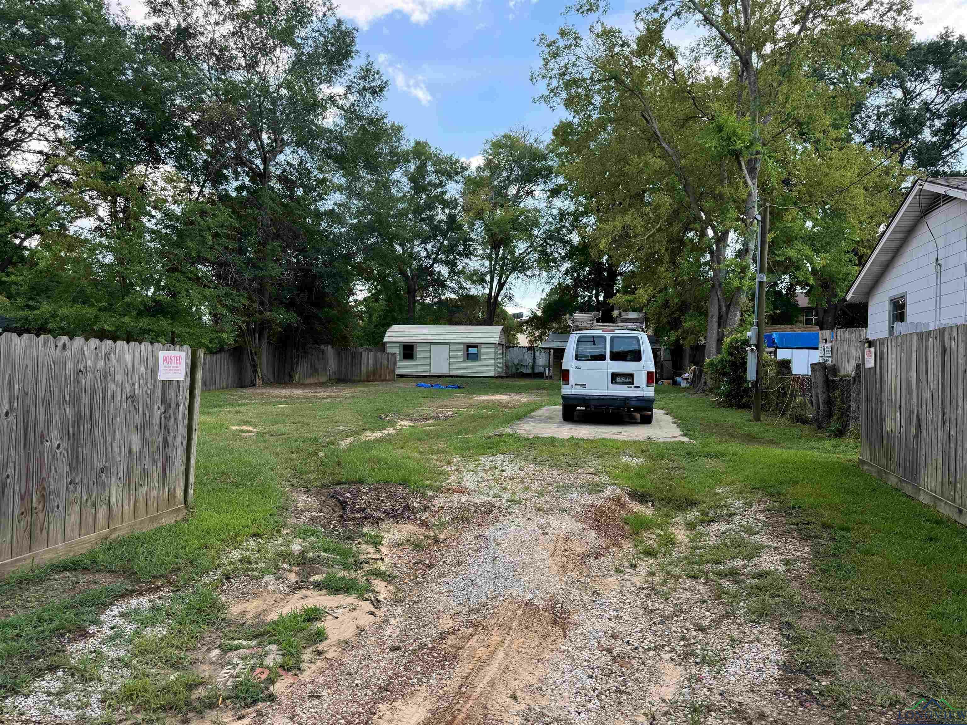 Property Photo:  212 E Pirate St  TX 75604 