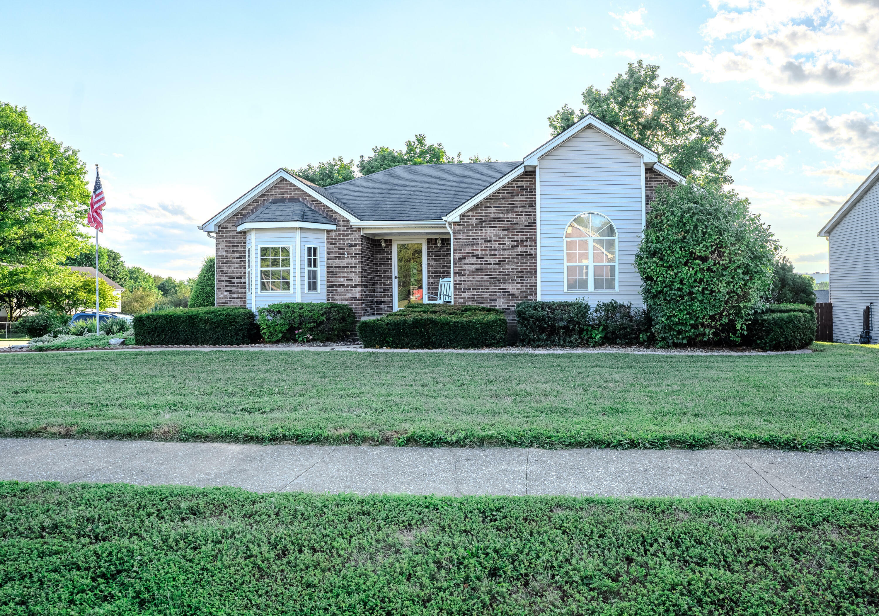 Property Photo:  401 Mallard Drive  KY 40601 