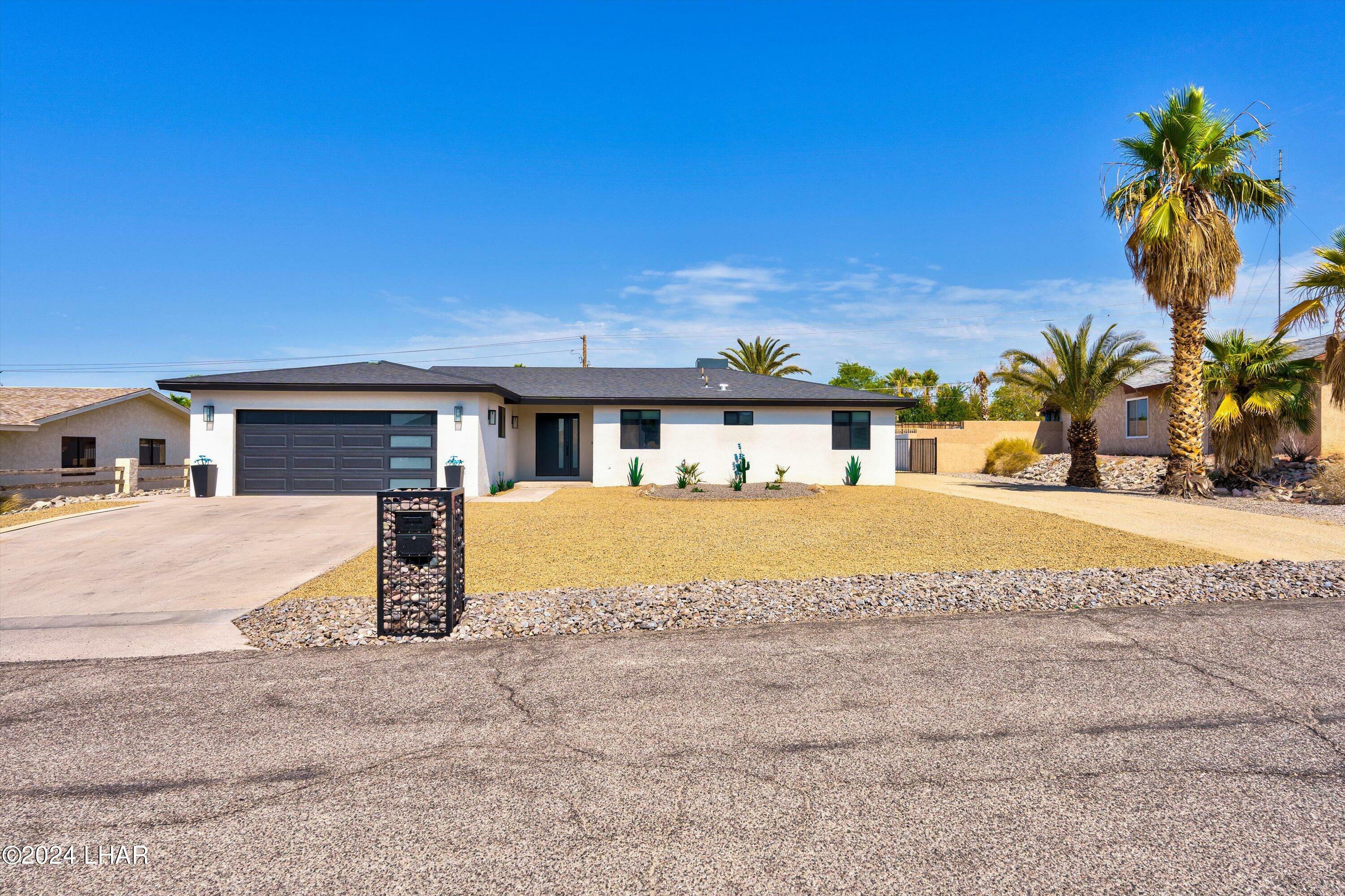 Property Photo:  3017 Silversmith Dr  AZ 86406 