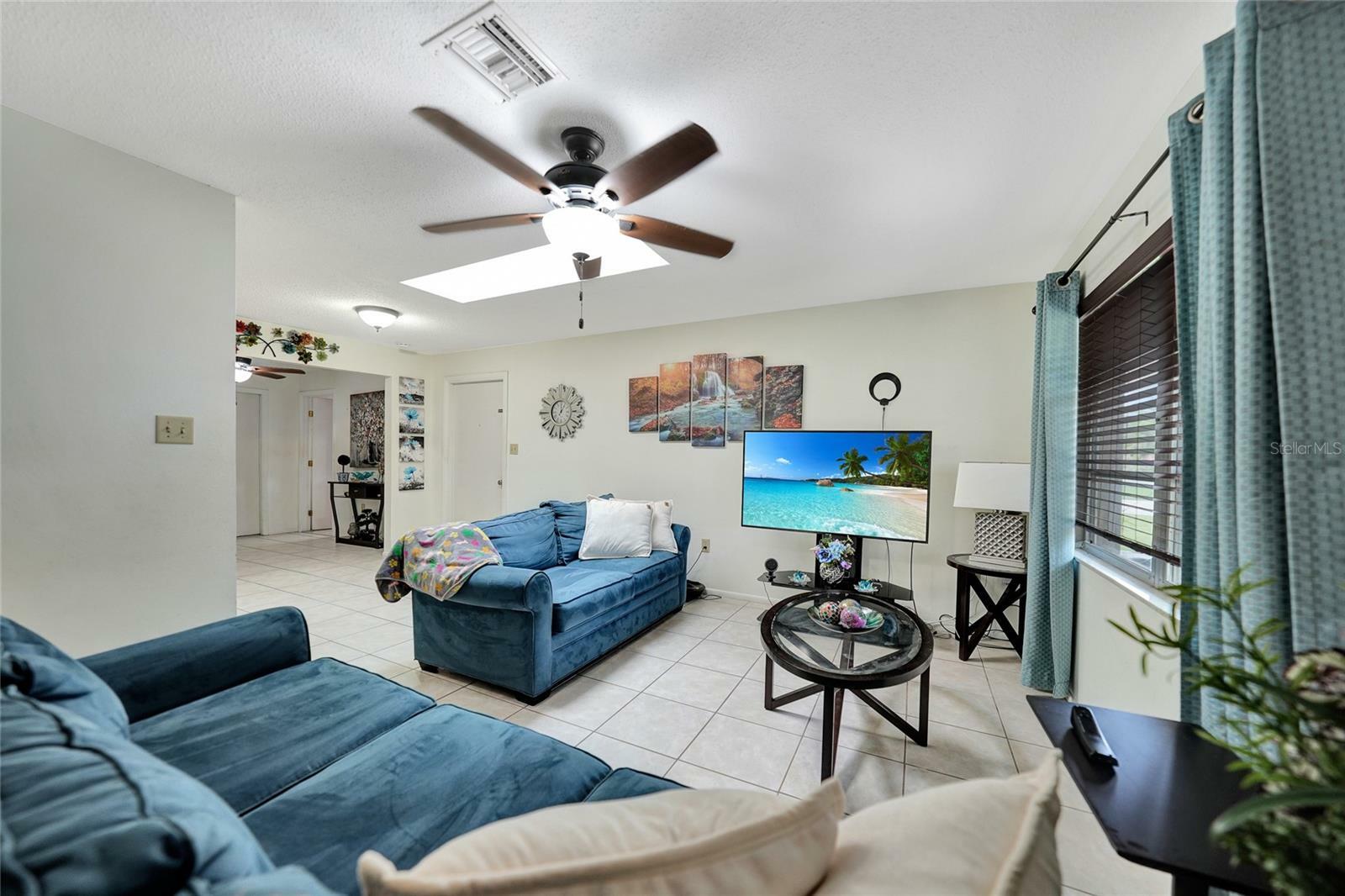 Property Photo:  1621 Hinton Street  FL 33952 