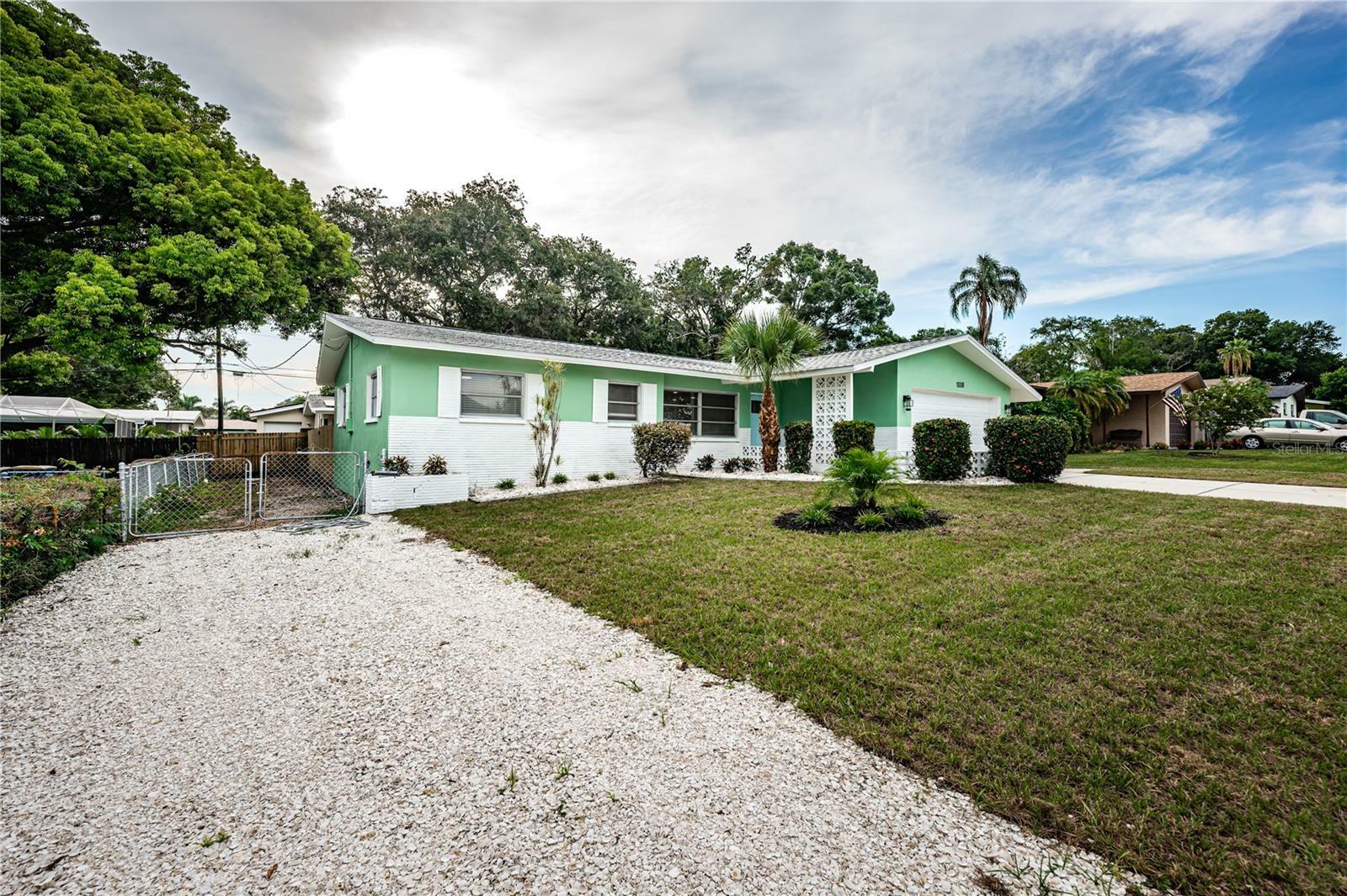 Property Photo:  1008 S Highland Avenue  FL 33756 