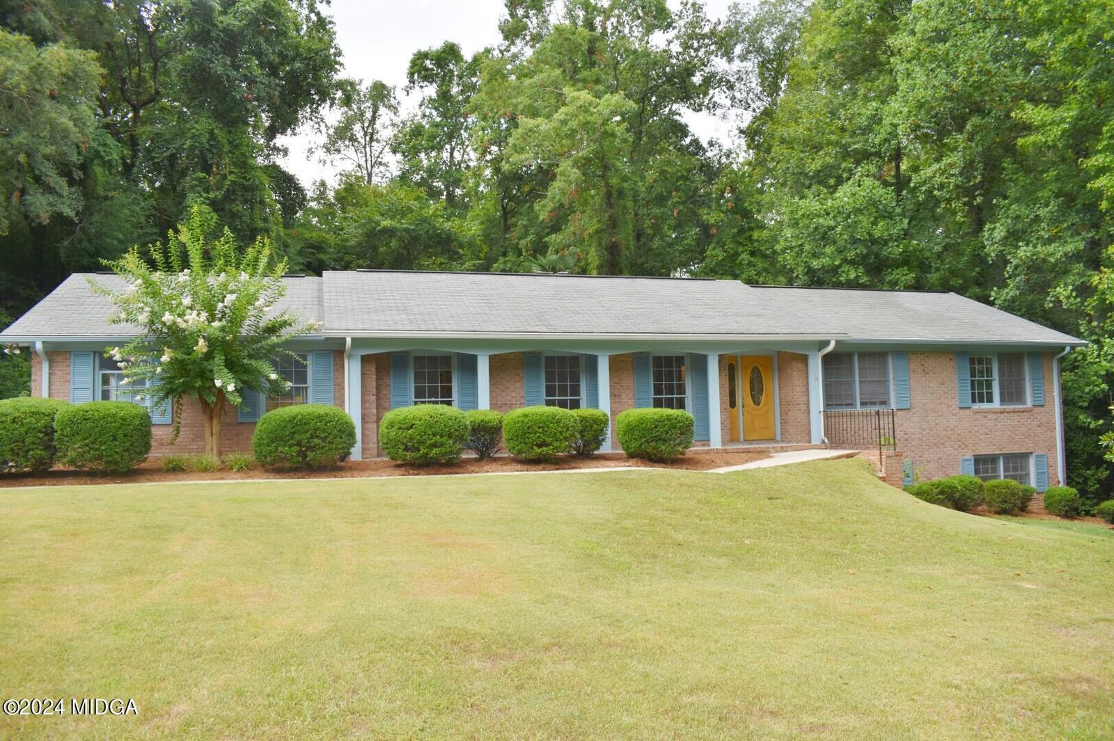 Property Photo: 540 Commanche Place GA 31210