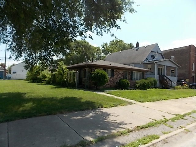 Property Photo:  587 Wentworth Avenue  IL 60409 