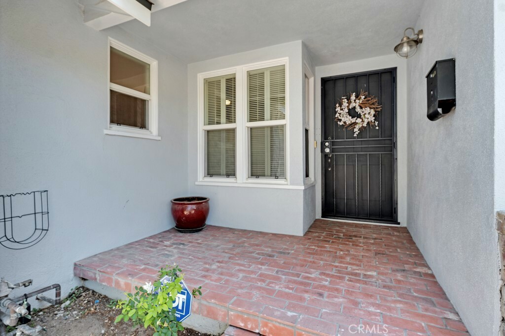 Property Photo:  7026 McLennan Avenue  CA 91406 